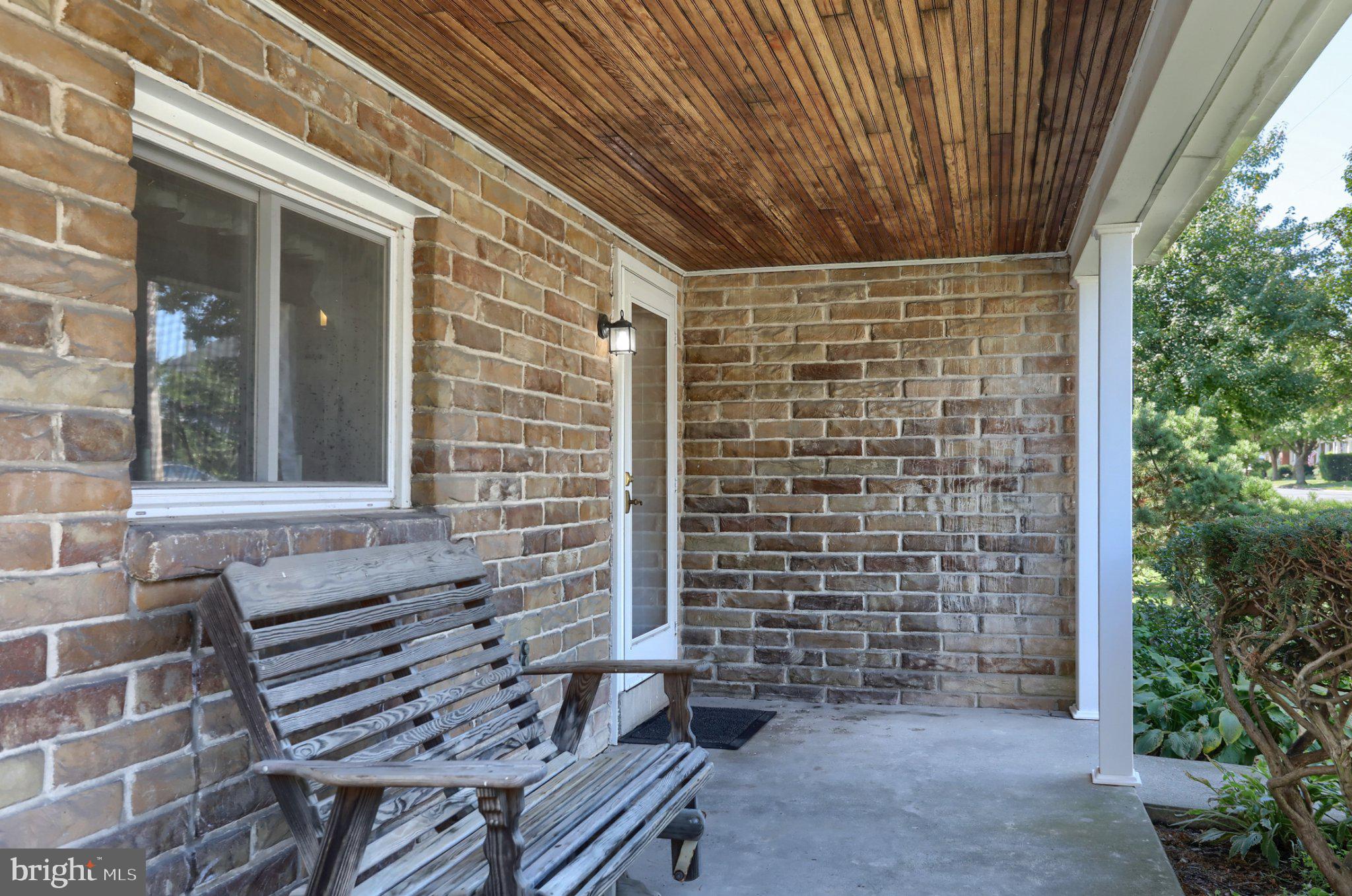 626 MAPLE STREET