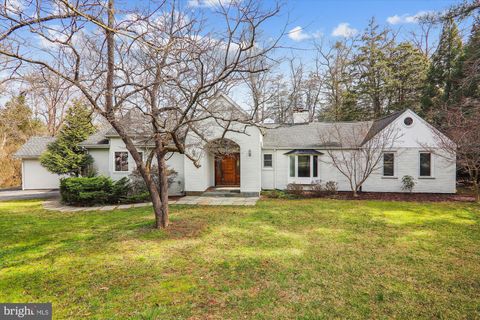 Photo of 9107 Jones Mill Road, Chevy Chase, MD 20815 (MLS # MDMC2122712)