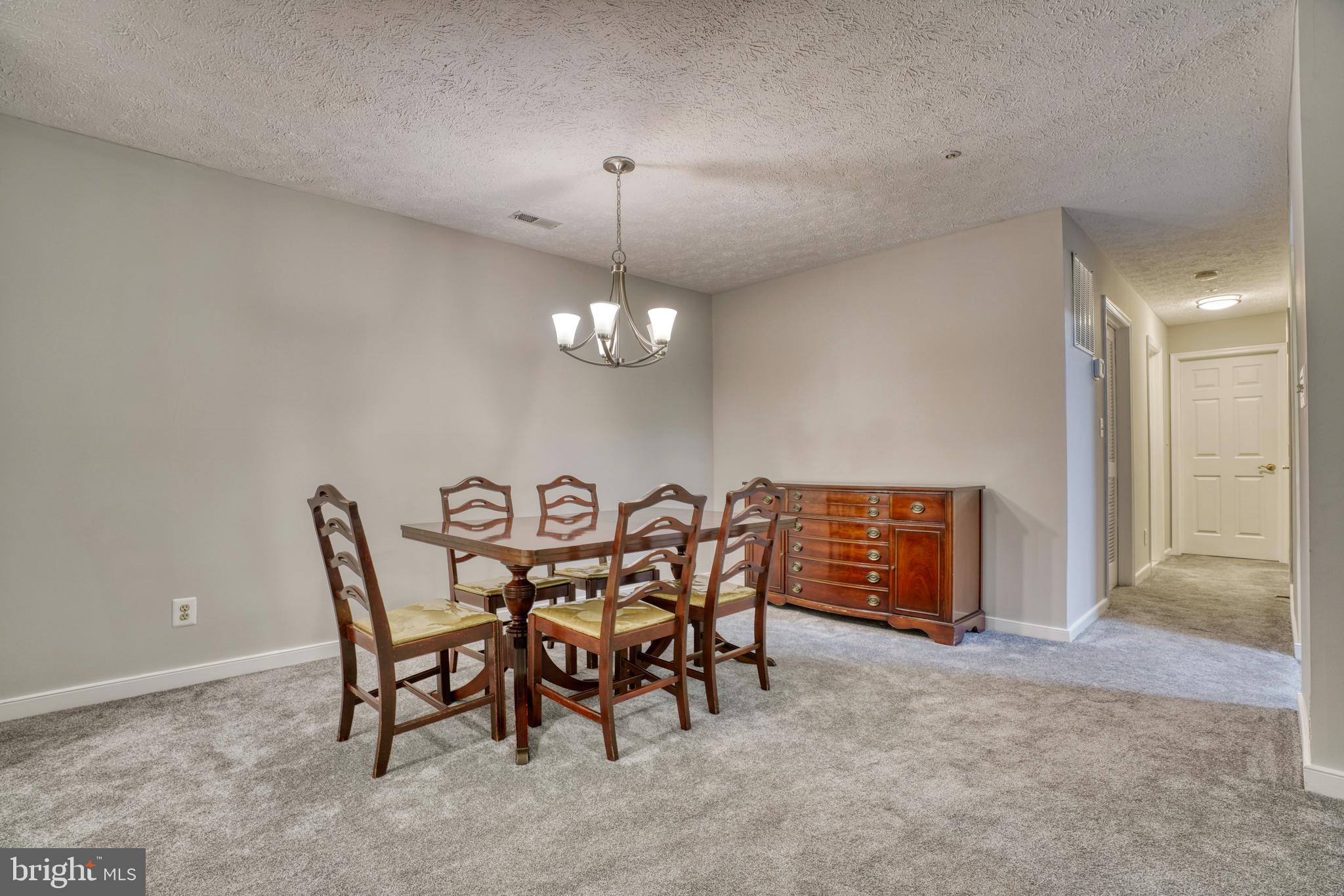 COUNTRY WALK - Residential