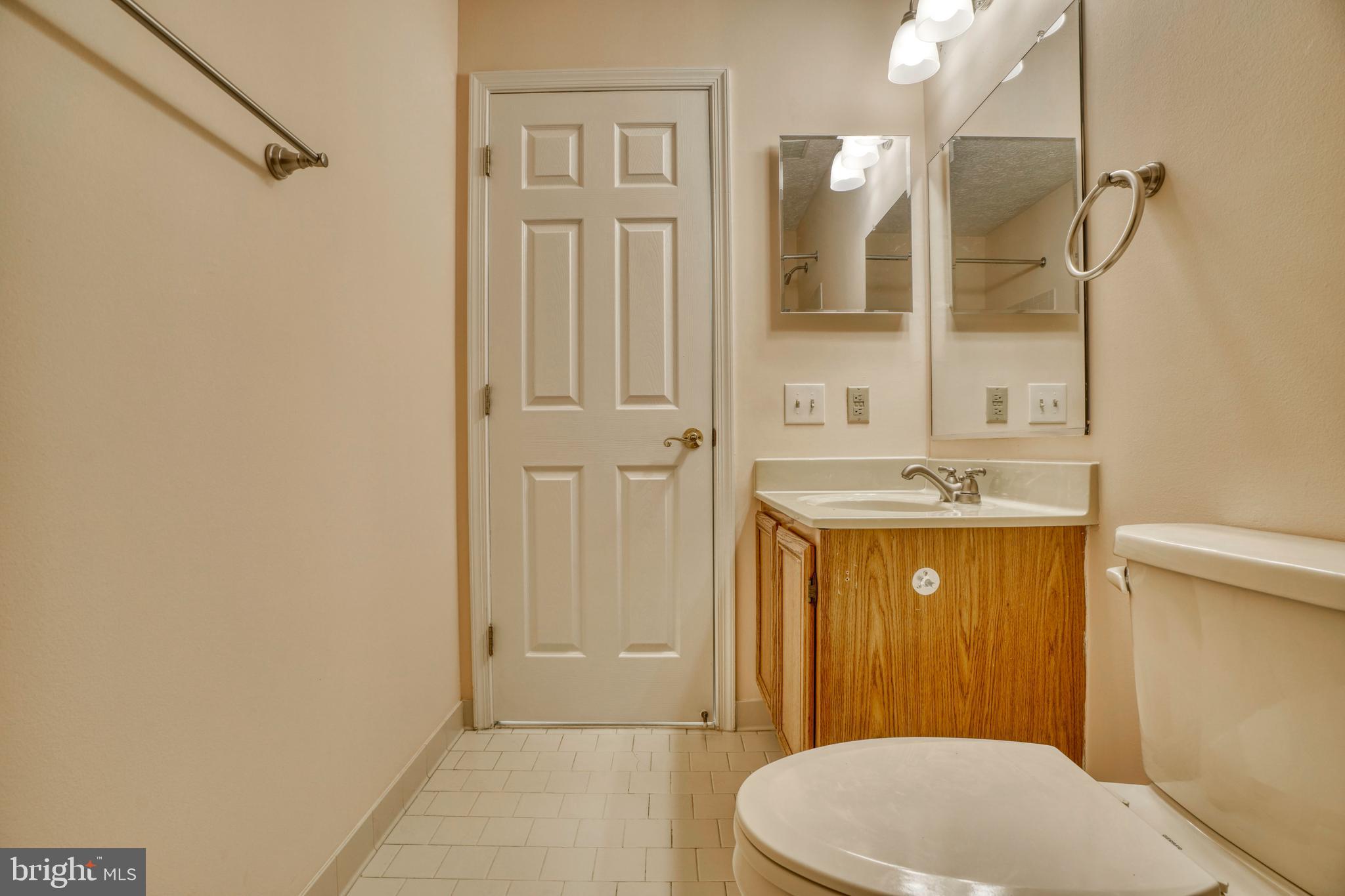 COUNTRY WALK - Residential