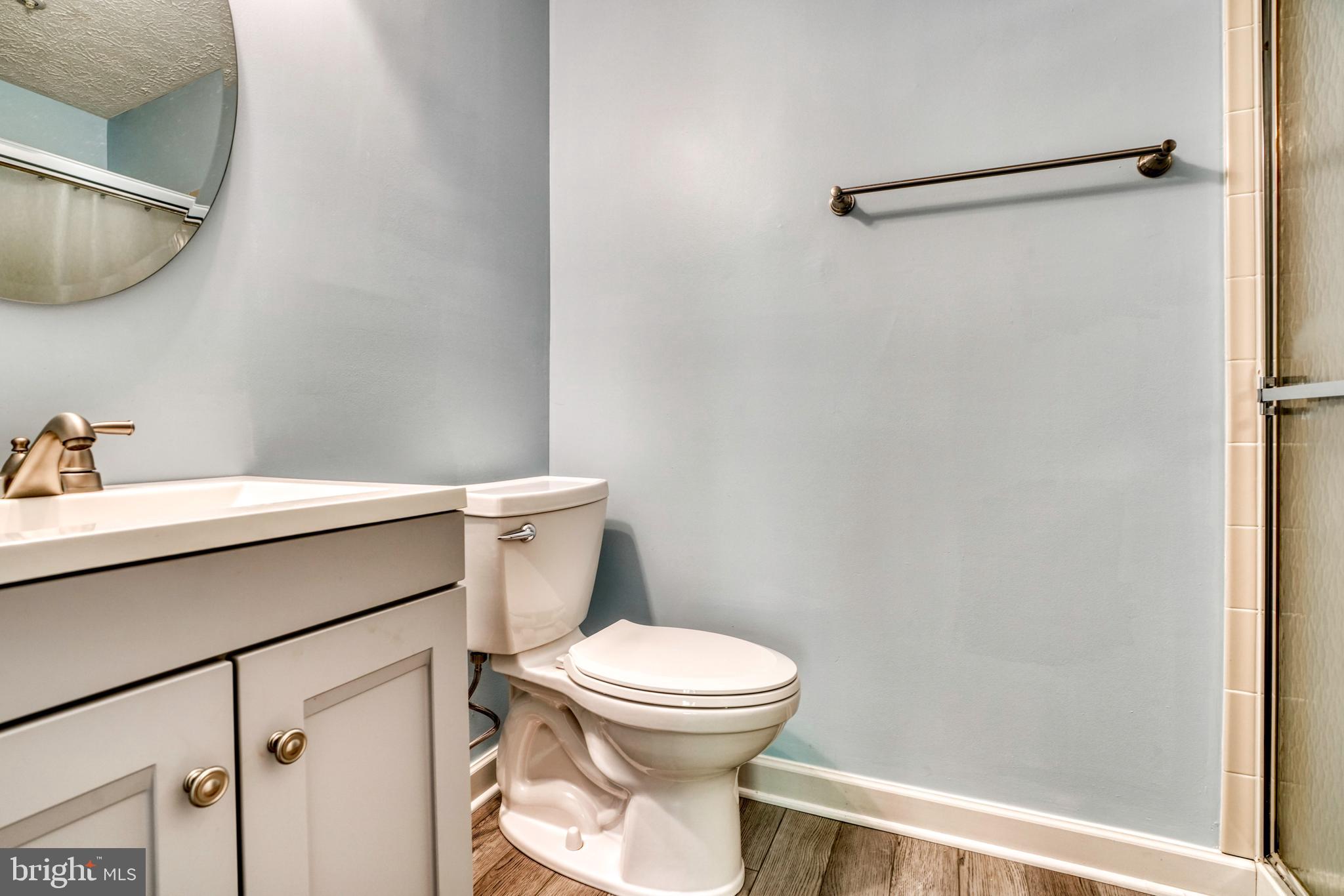 COUNTRY WALK - Residential