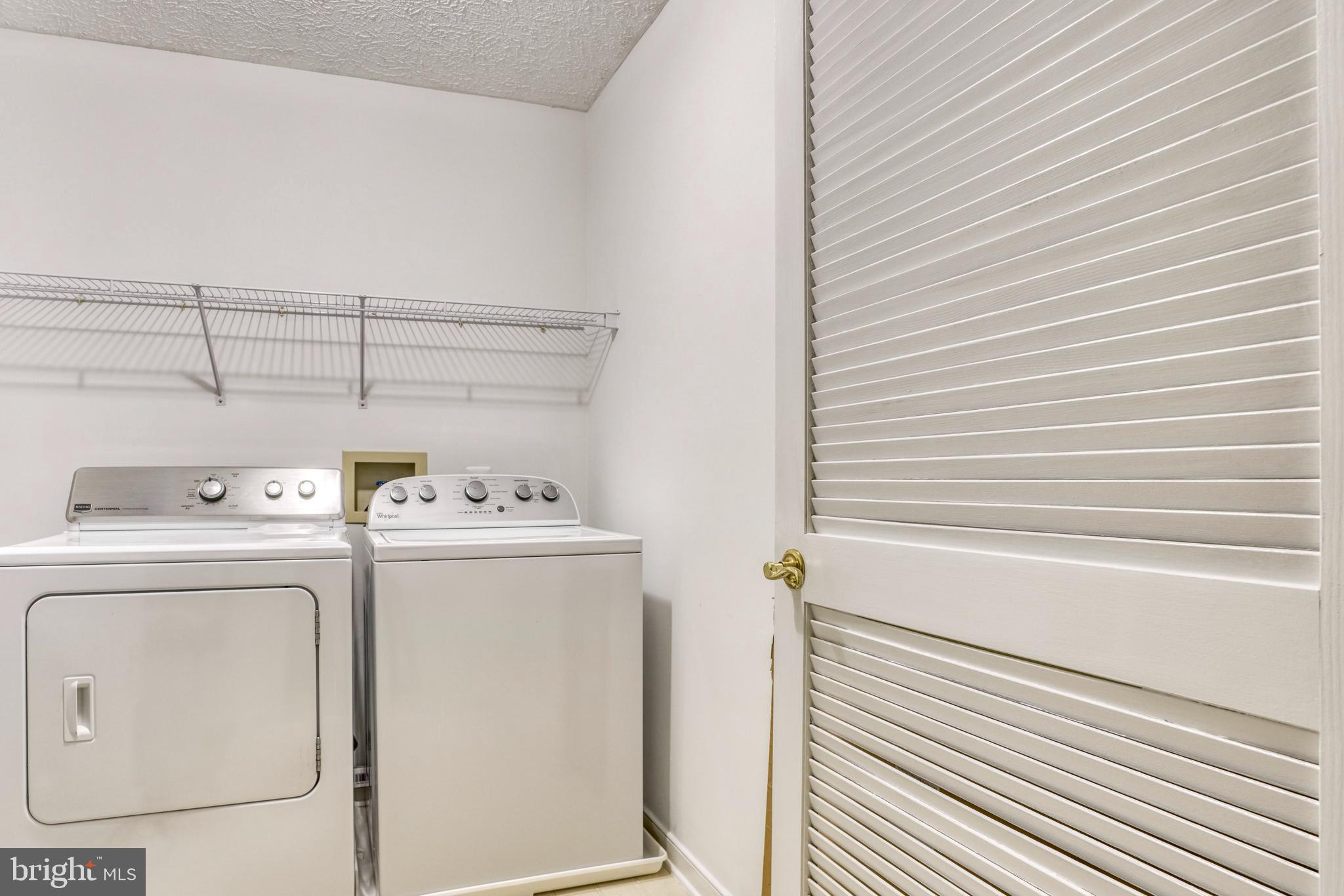 COUNTRY WALK - Residential