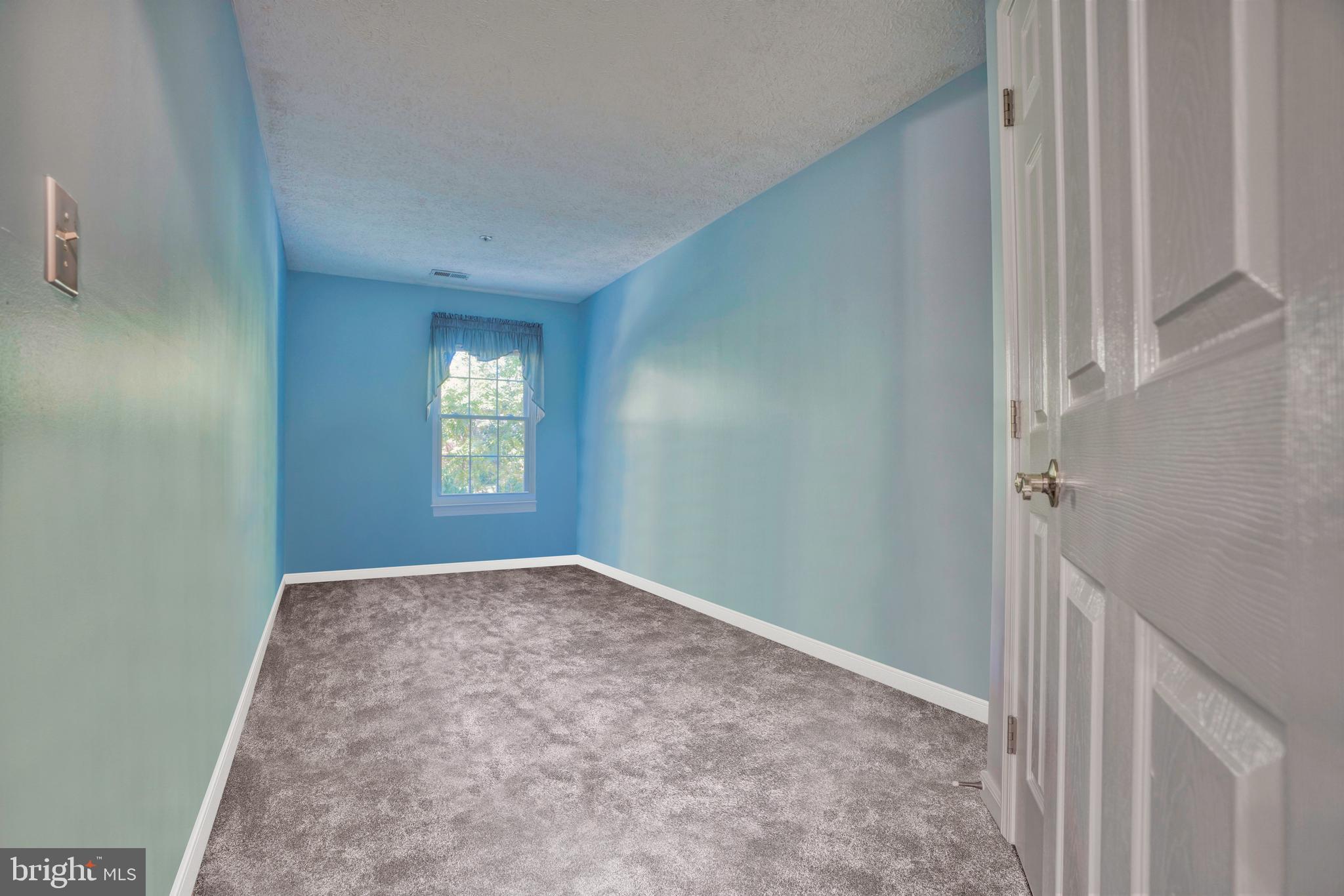 COUNTRY WALK - Residential