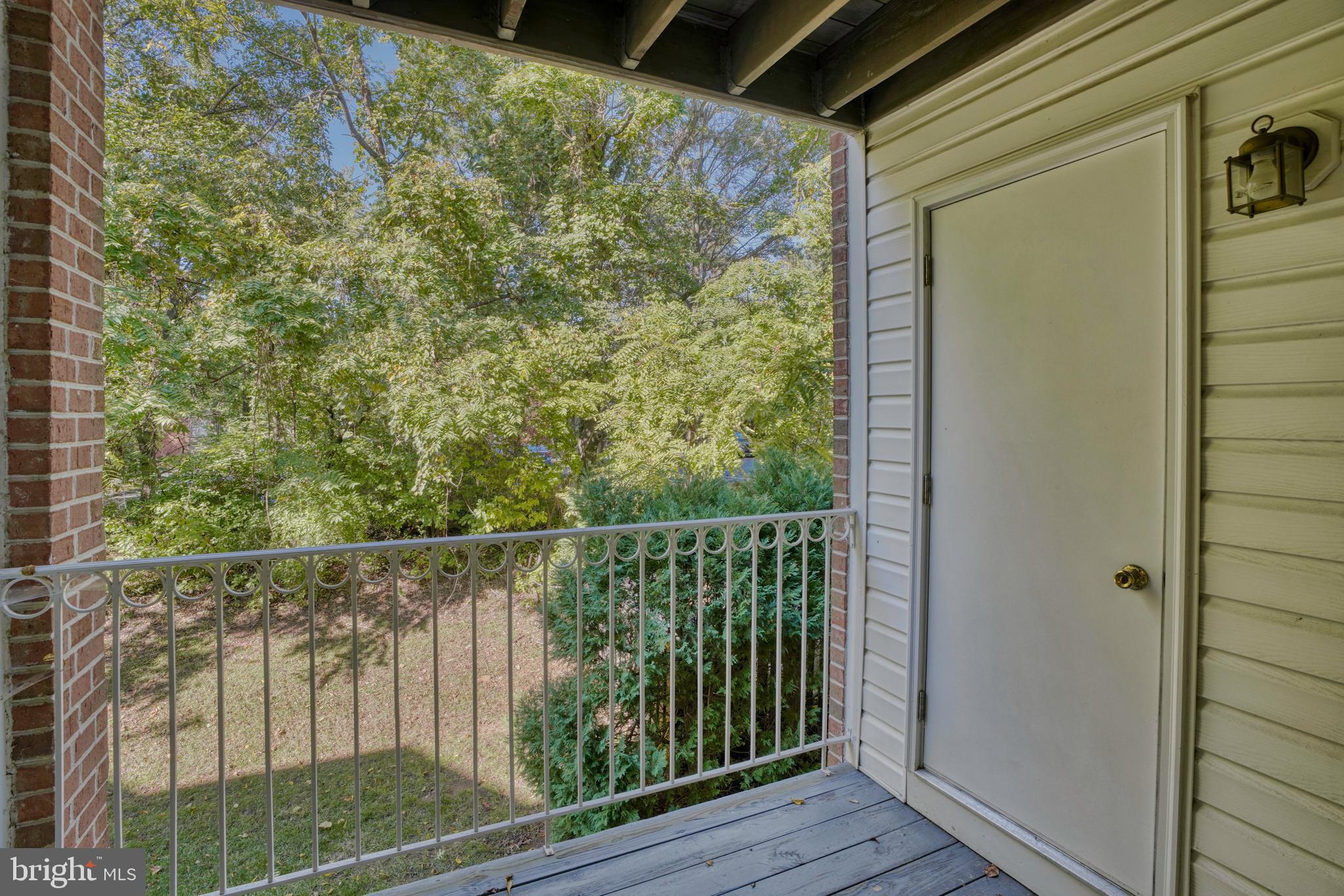 COUNTRY WALK - Residential