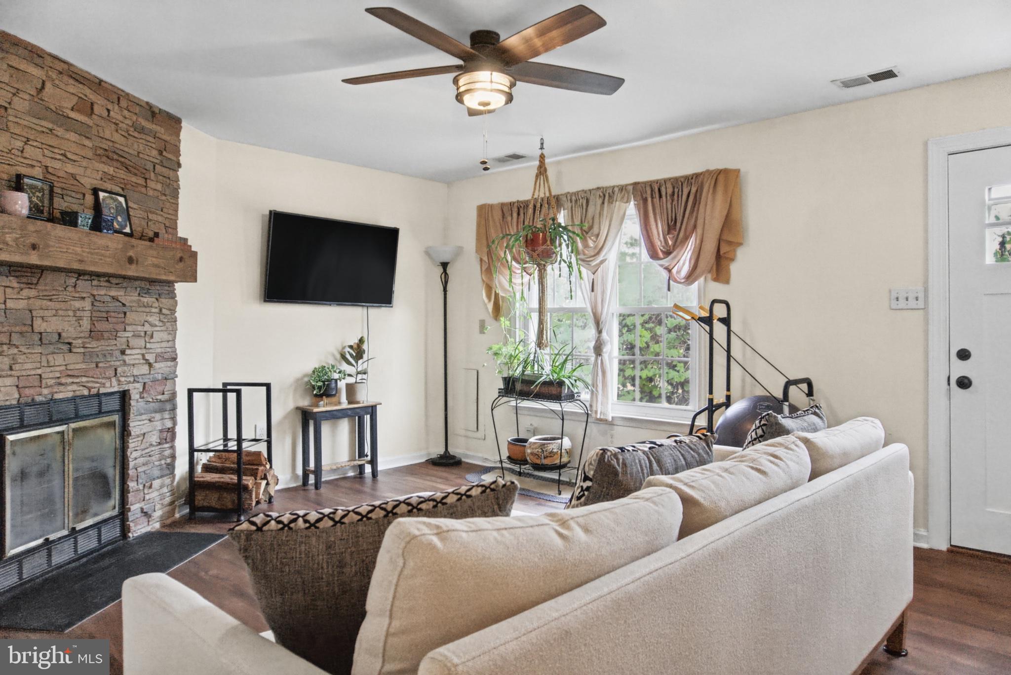 25142 TRALEE COURT