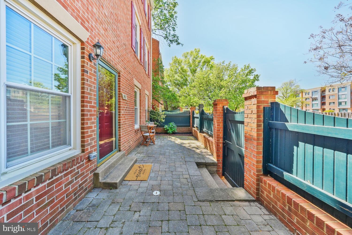 BALLSTON MEWS I - Residential