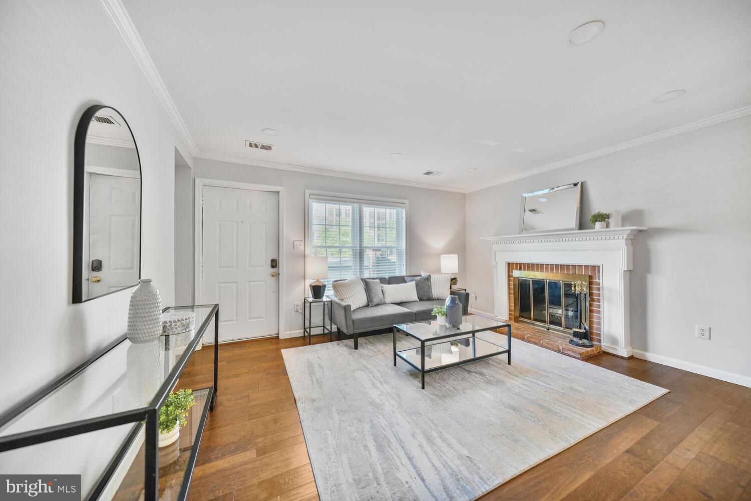 BALLSTON MEWS I - Residential