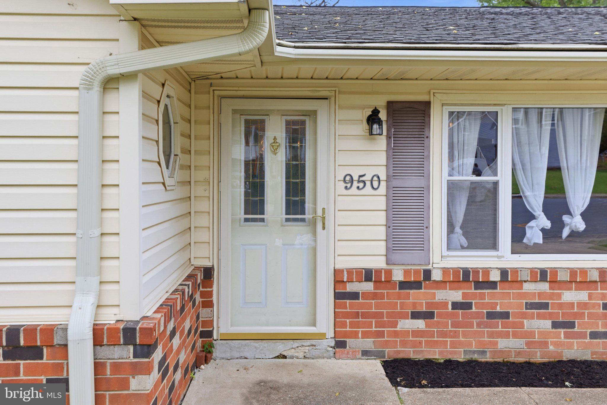 950 NOVEMBER COURT