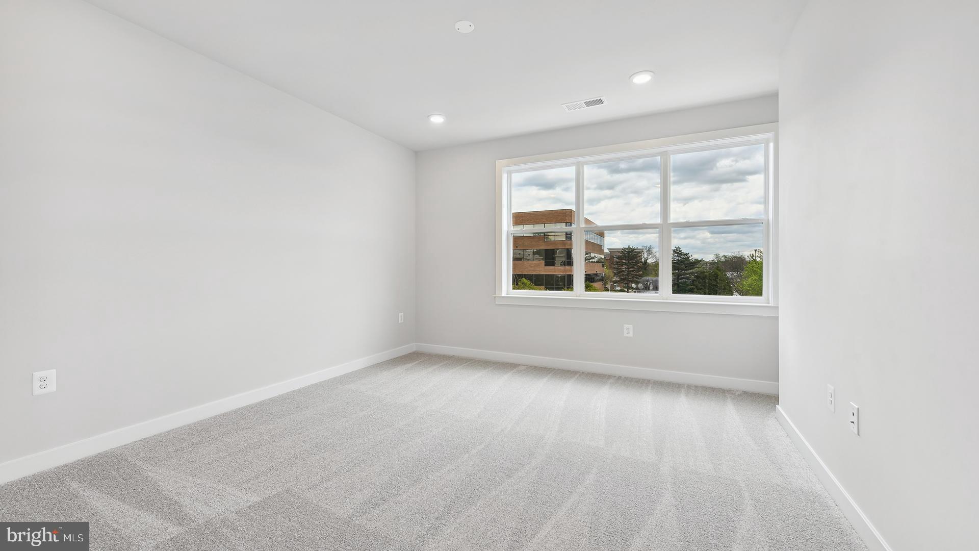 NORTHFAX WEST - Residential