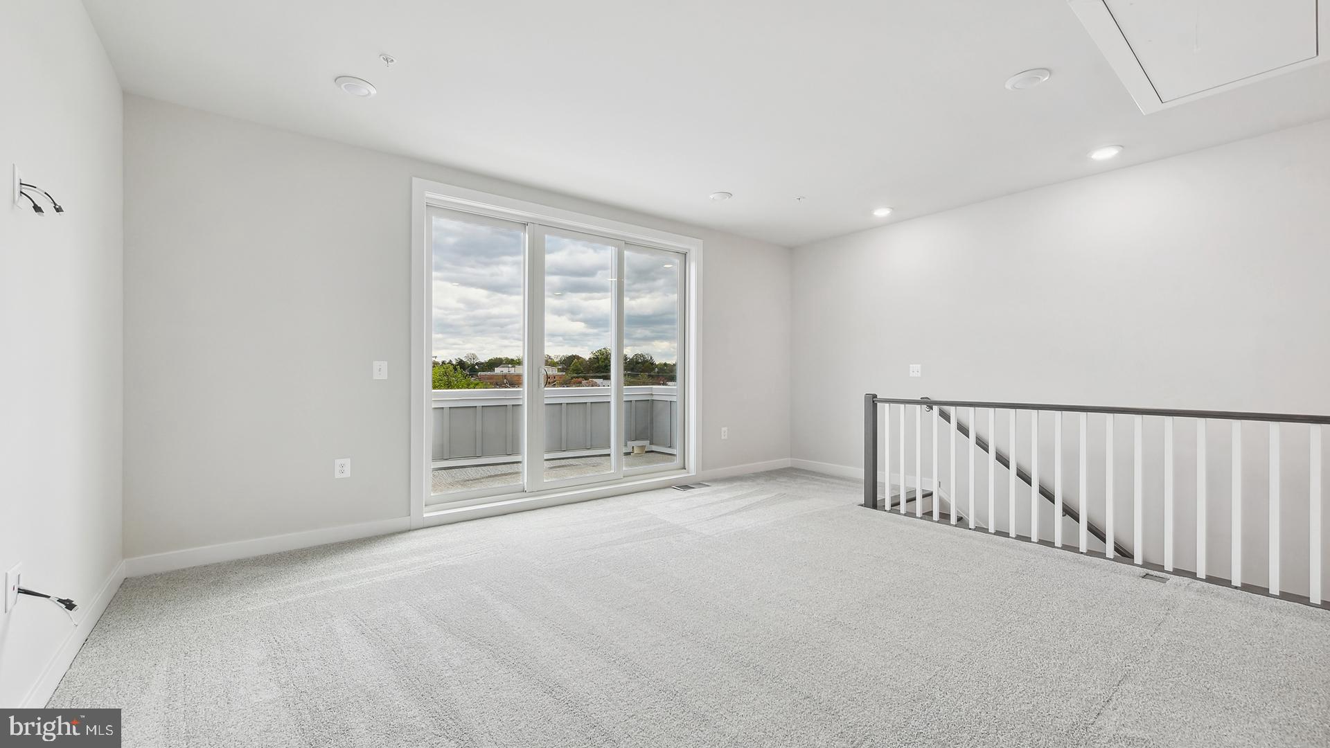 NORTHFAX WEST - Residential