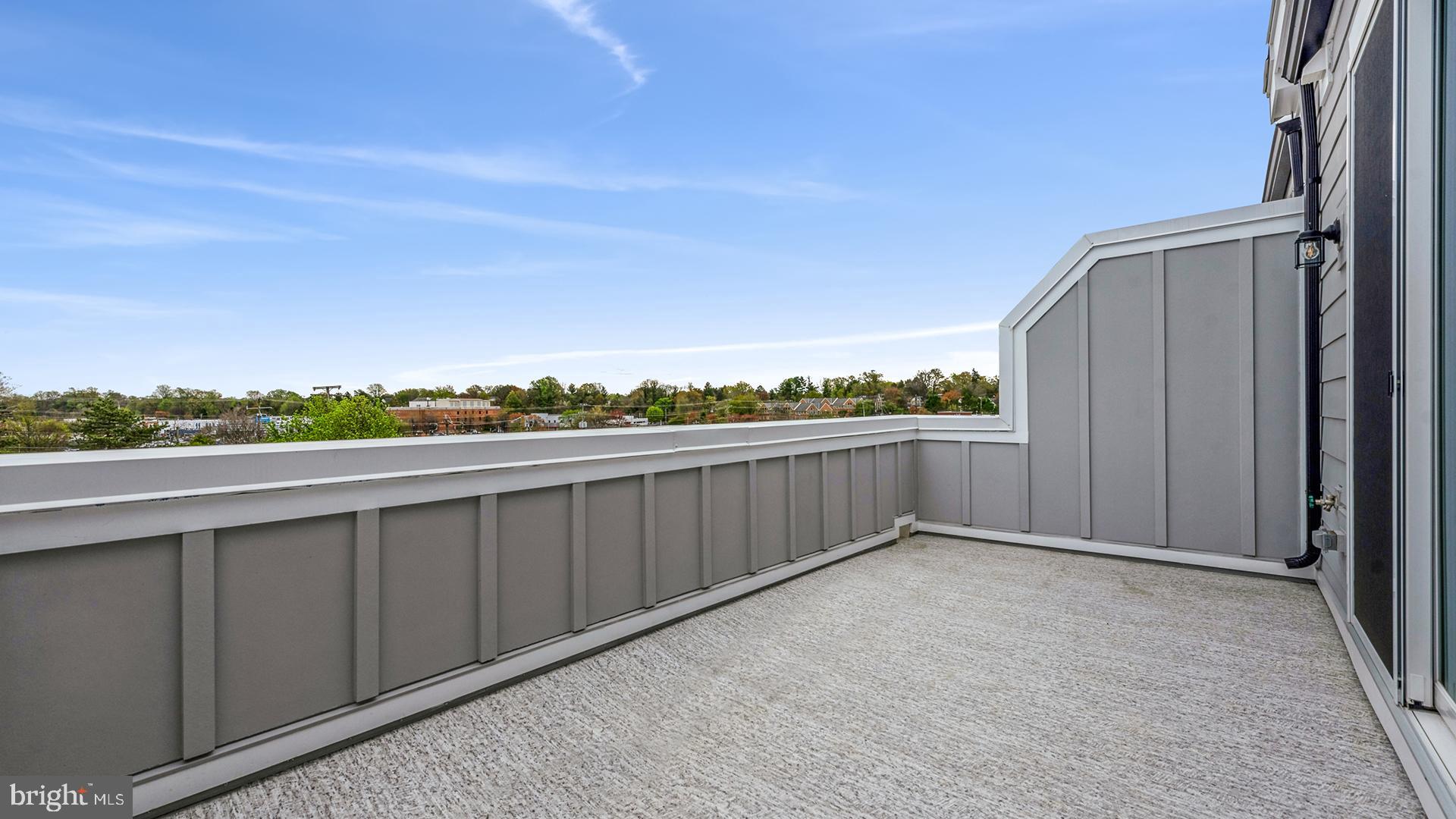 NORTHFAX WEST - Residential