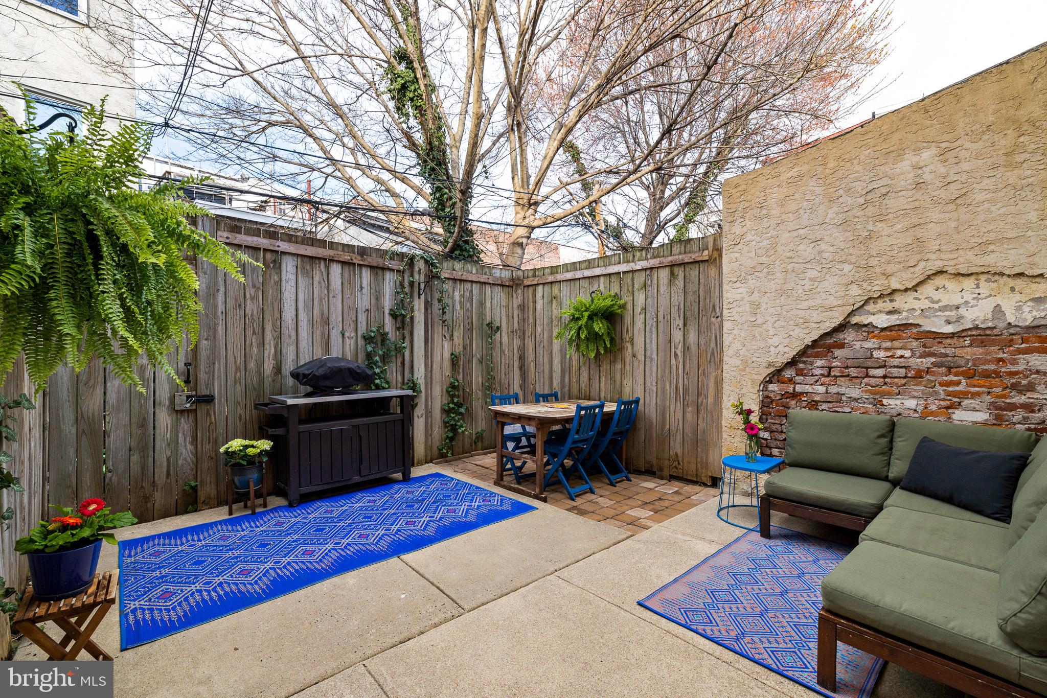 FAIRMOUNT - Residential