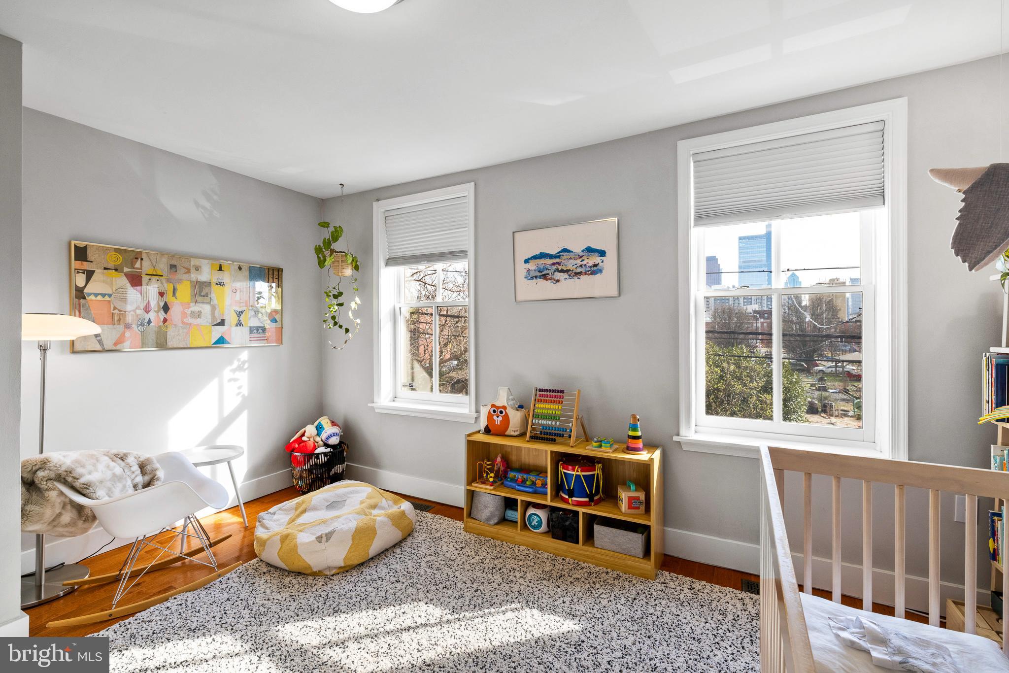 FAIRMOUNT - Residential