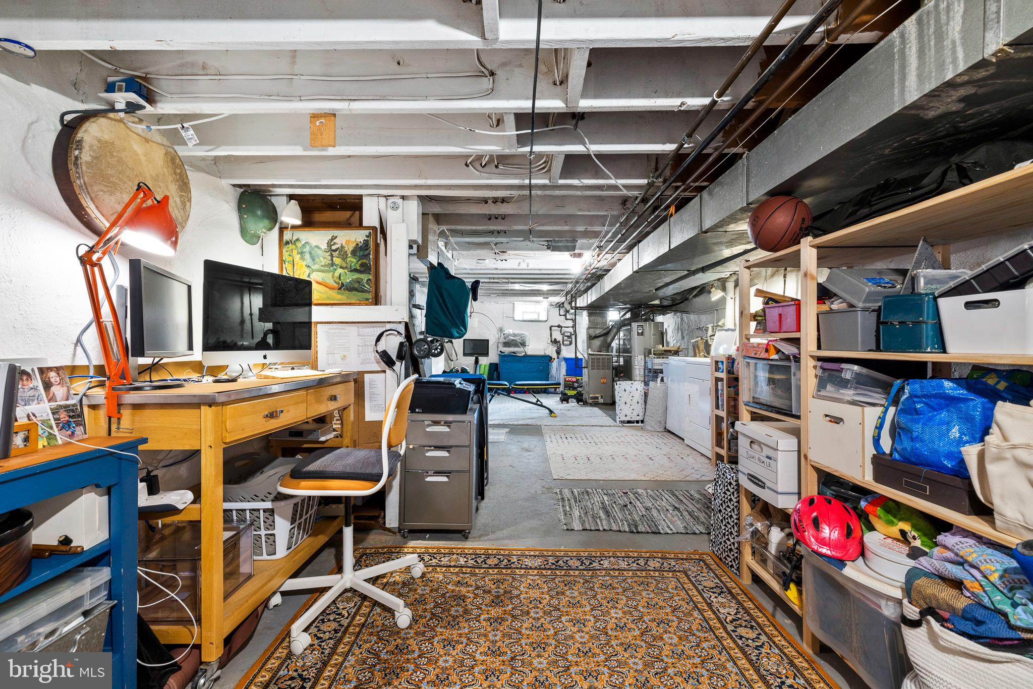 FAIRMOUNT - Residential