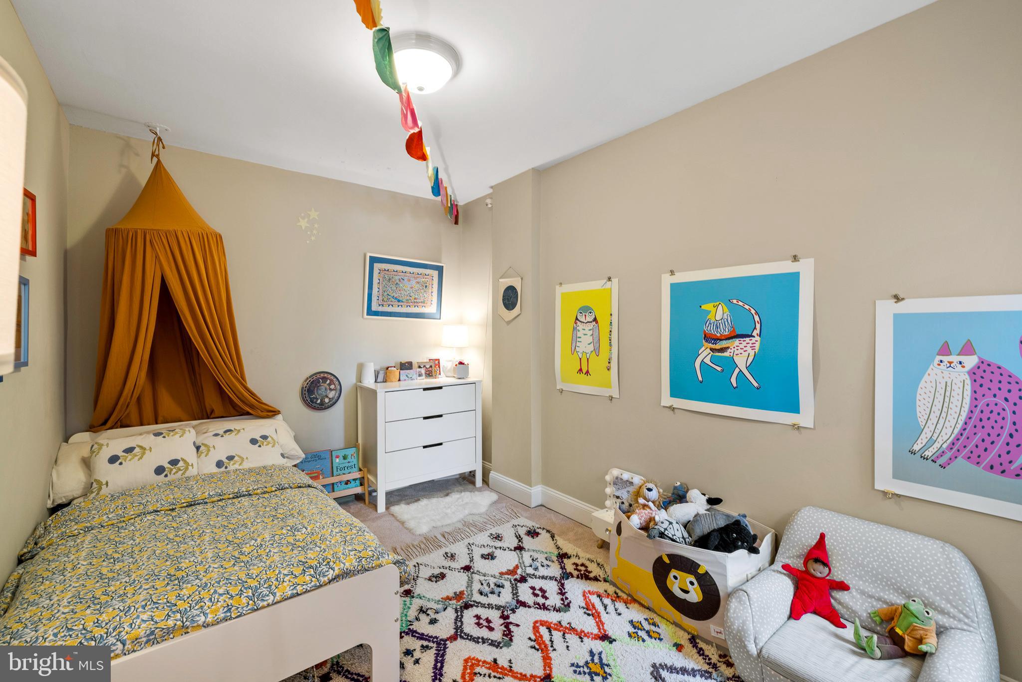 FAIRMOUNT - Residential