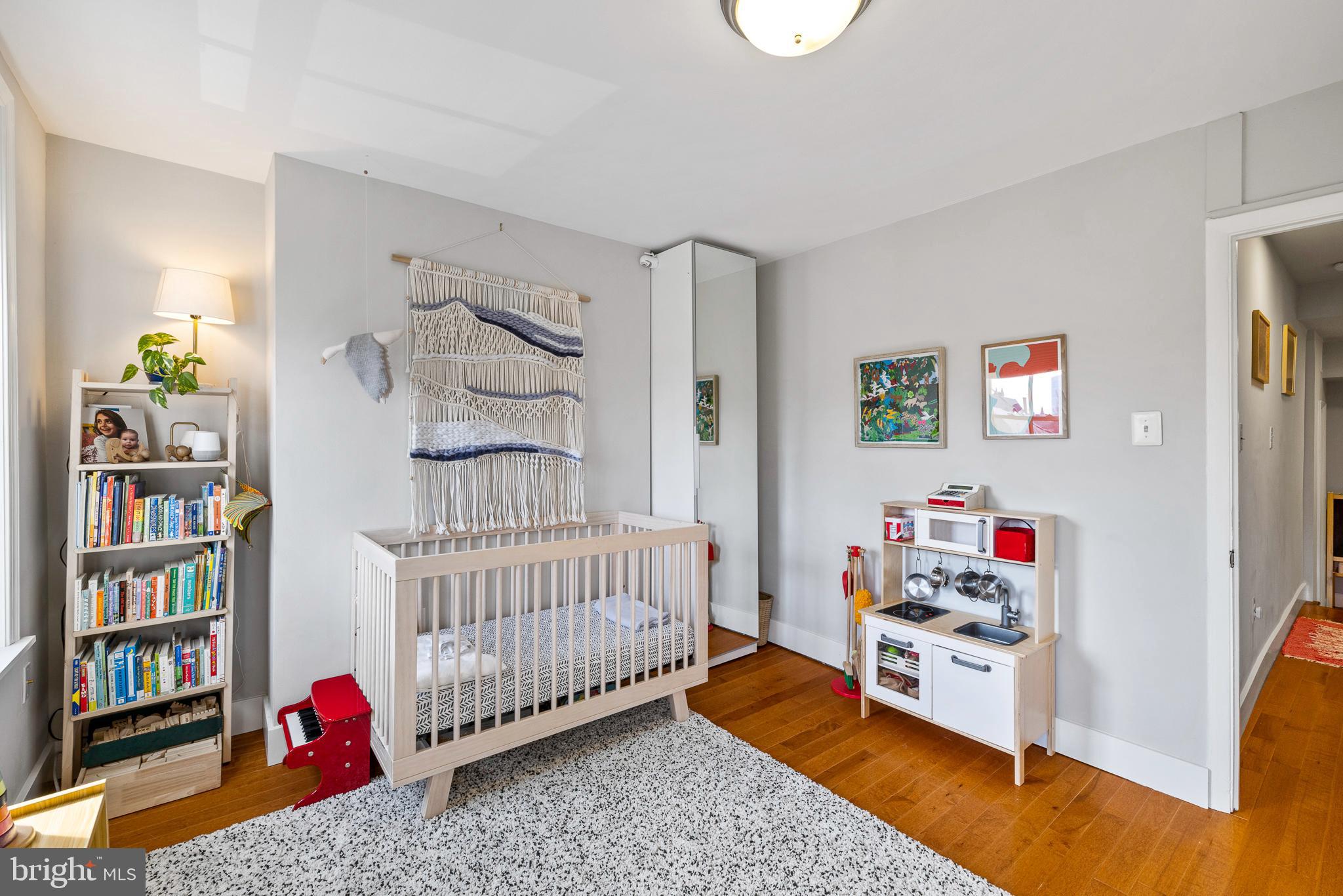 FAIRMOUNT - Residential