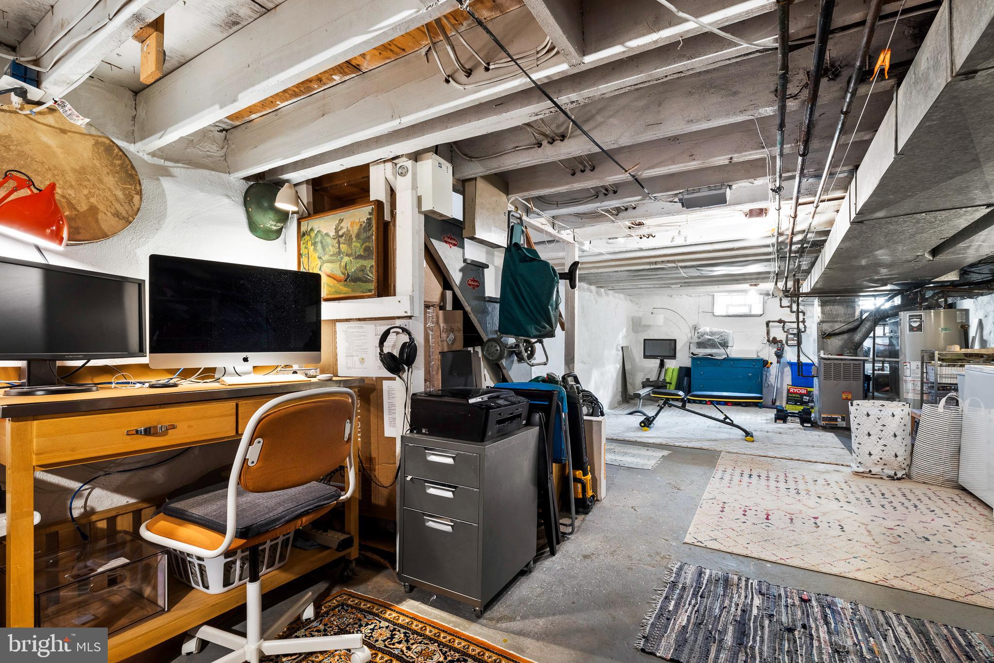 FAIRMOUNT - Residential