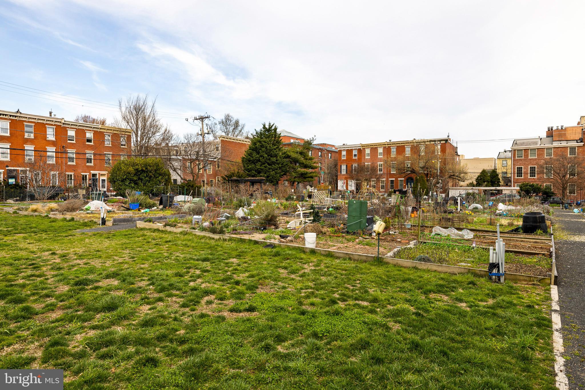 FAIRMOUNT - Residential