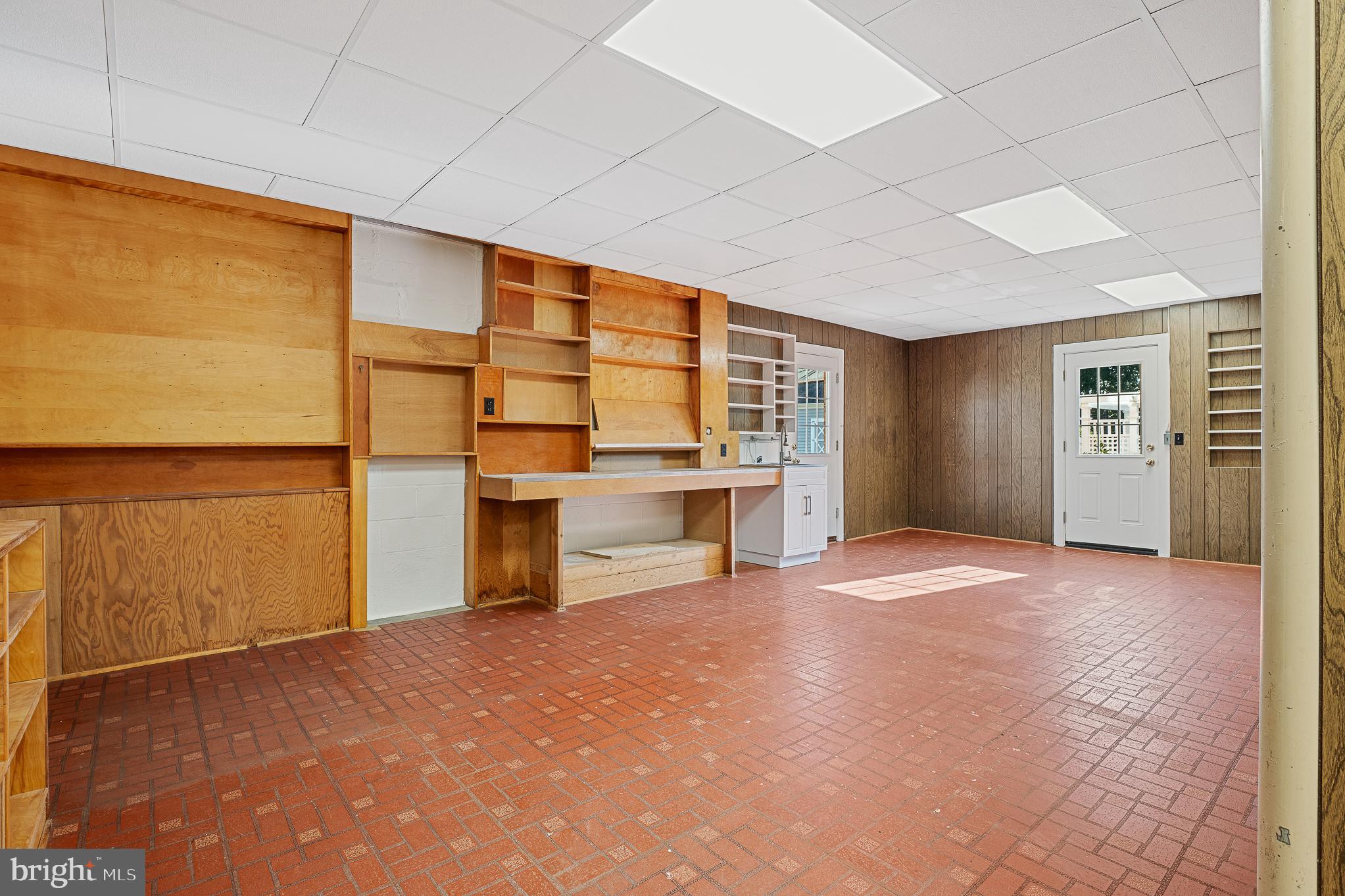 ANCIENT OAK - Residential