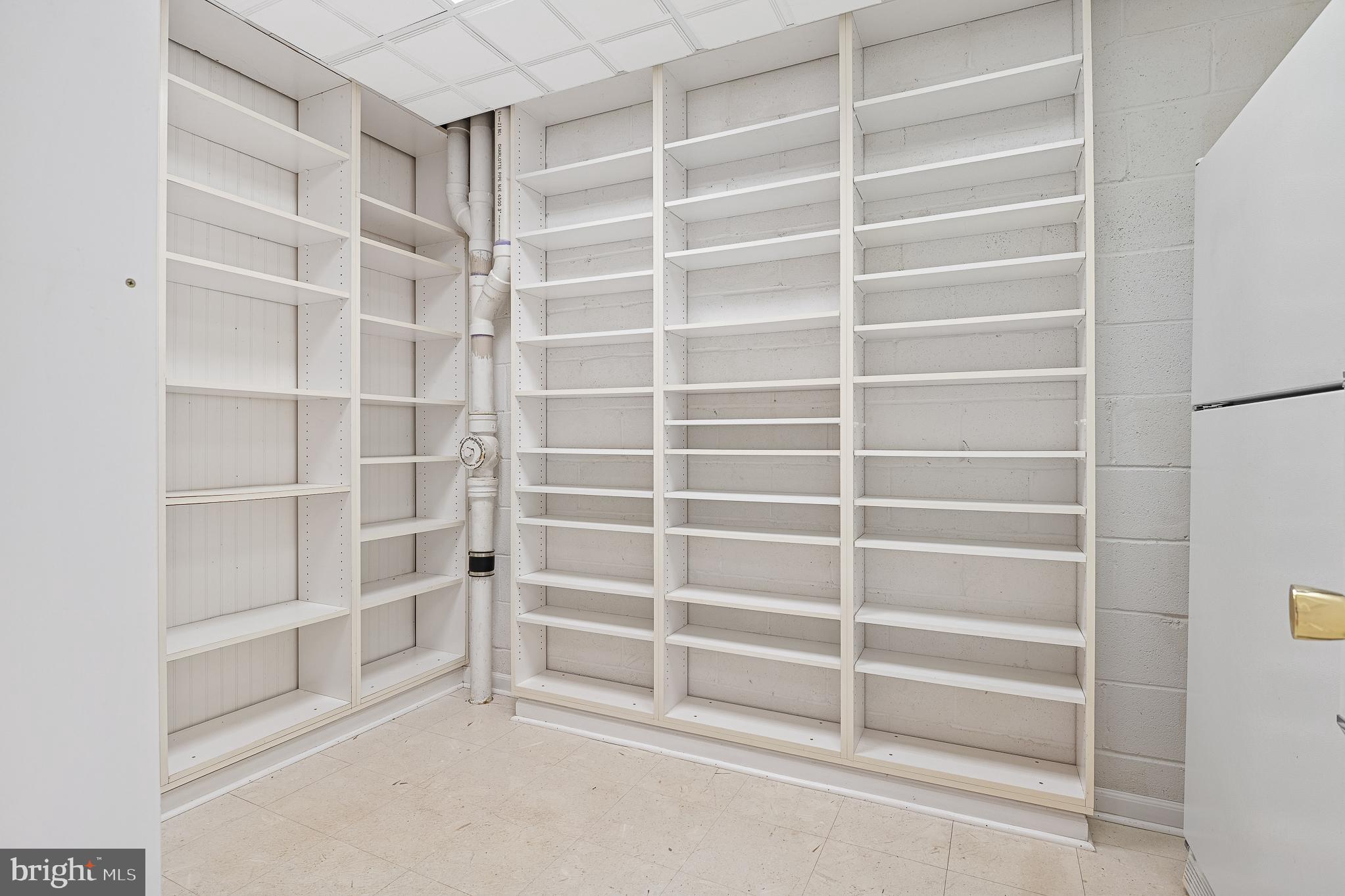 ANCIENT OAK - Residential