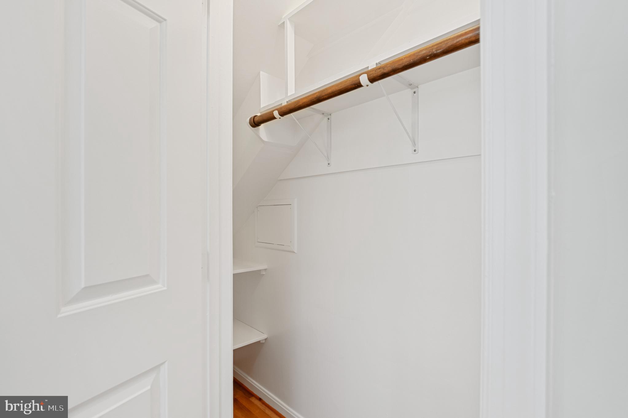 ANCIENT OAK - Residential