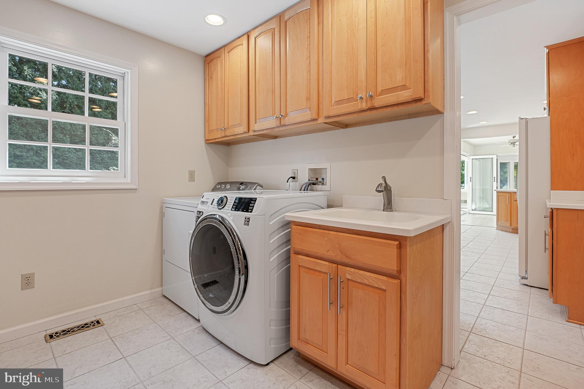 ANCIENT OAK - Residential