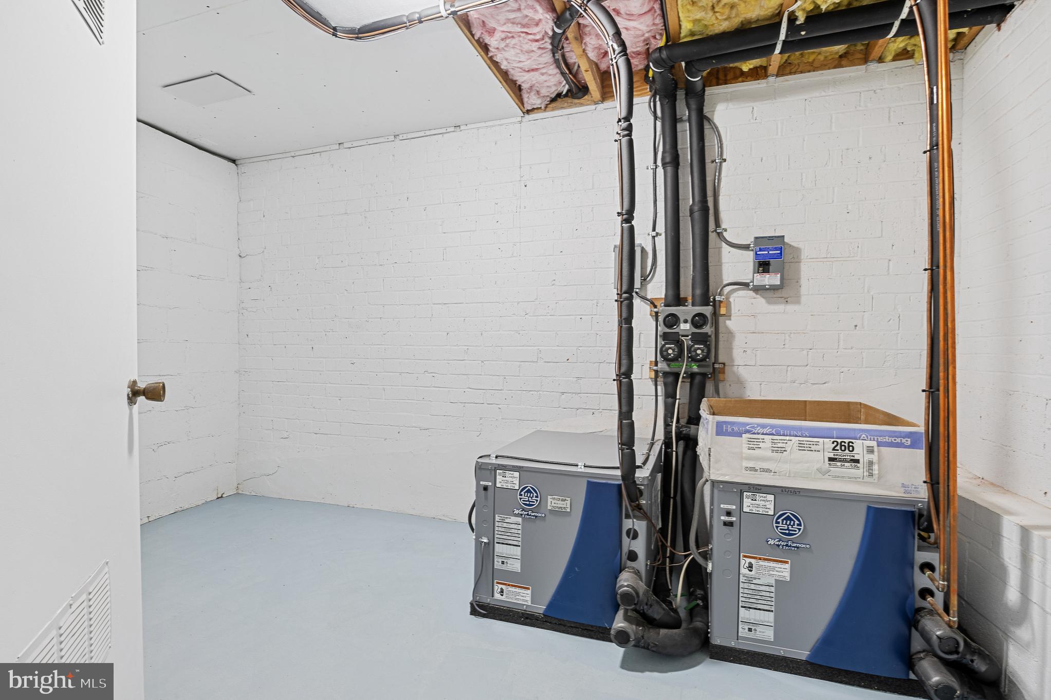 ANCIENT OAK - Residential