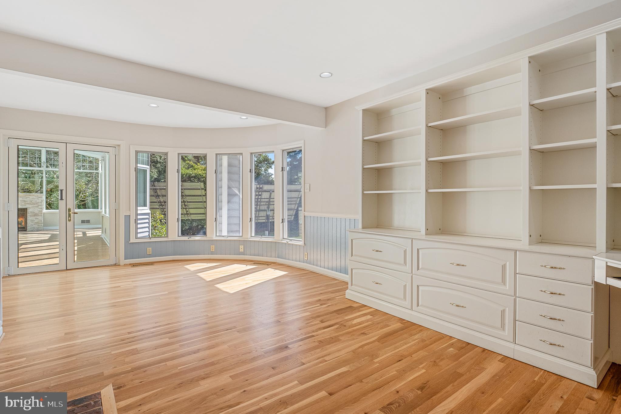 ANCIENT OAK - Residential