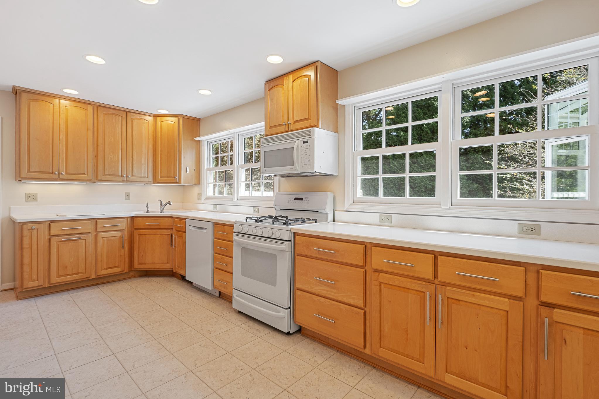 ANCIENT OAK - Residential