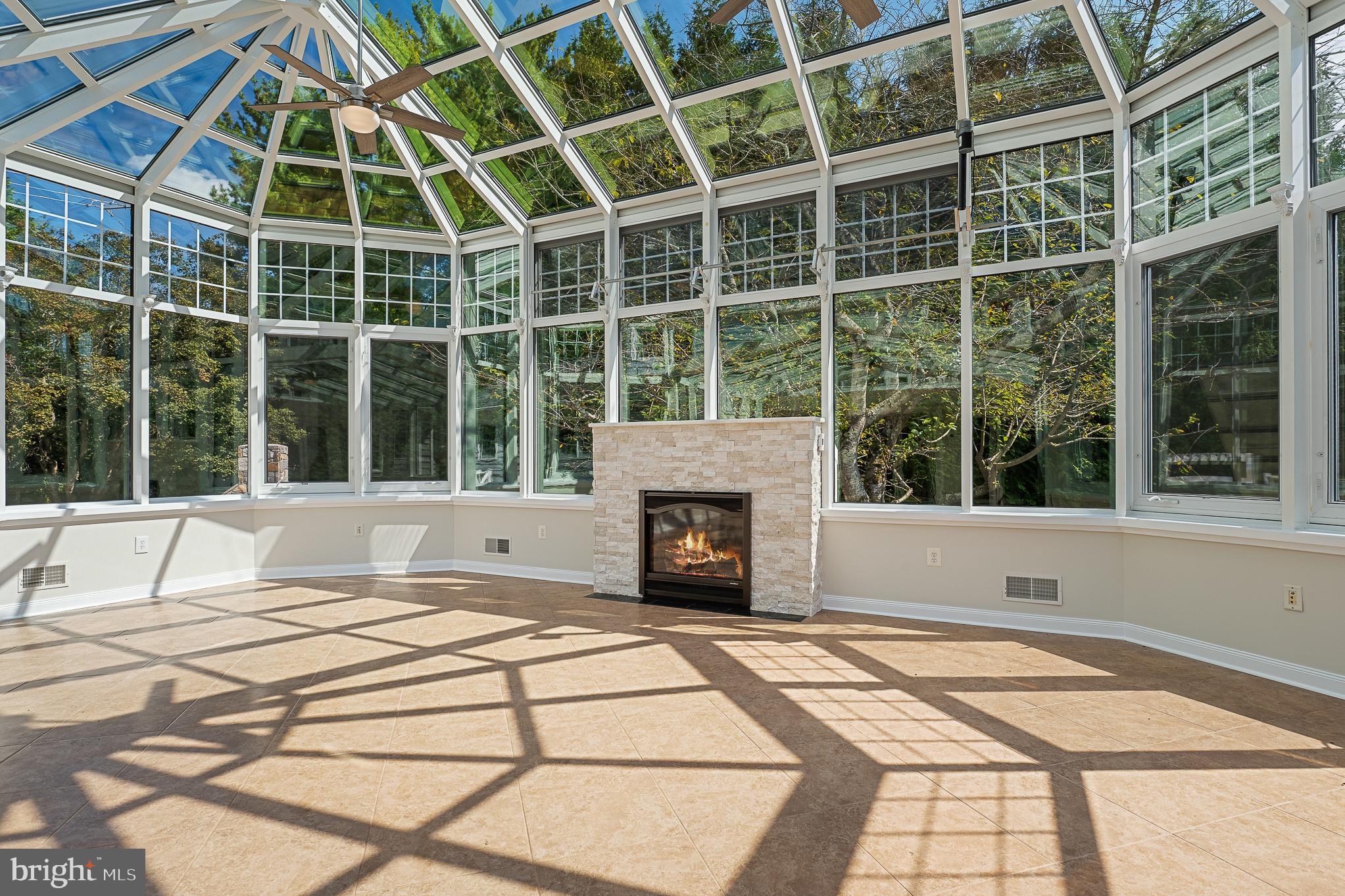 ANCIENT OAK - Residential