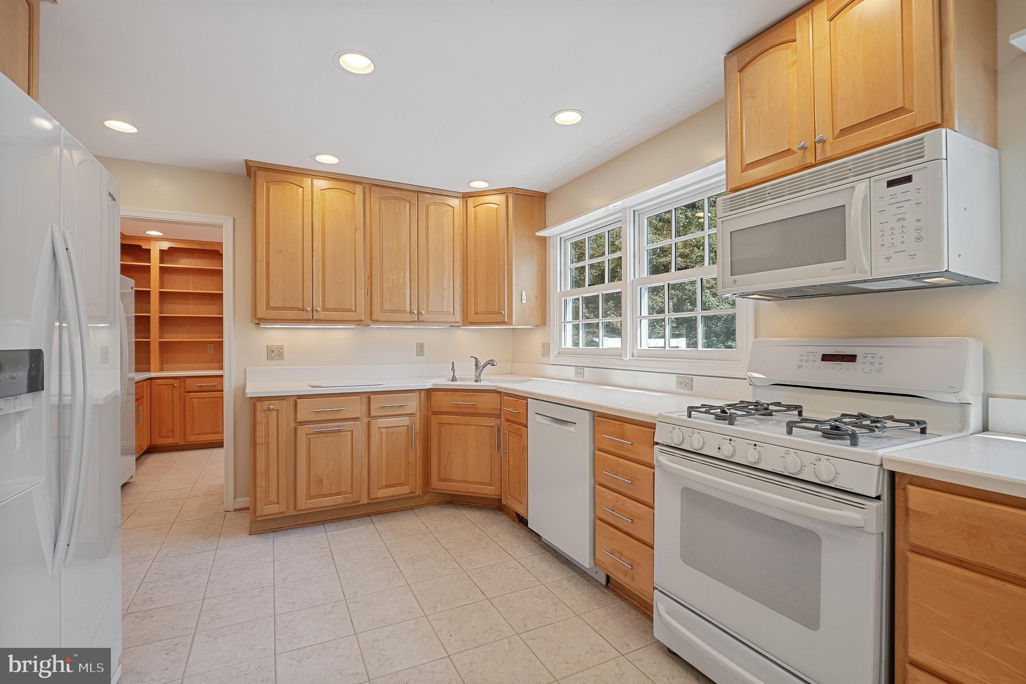 ANCIENT OAK - Residential