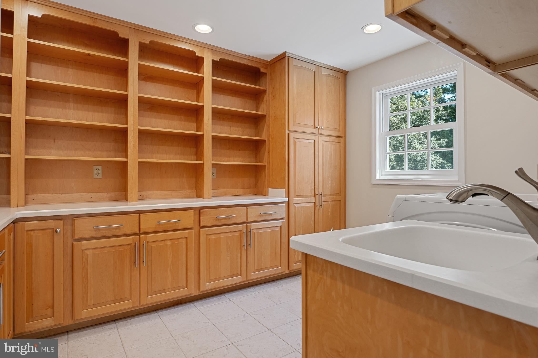 ANCIENT OAK - Residential