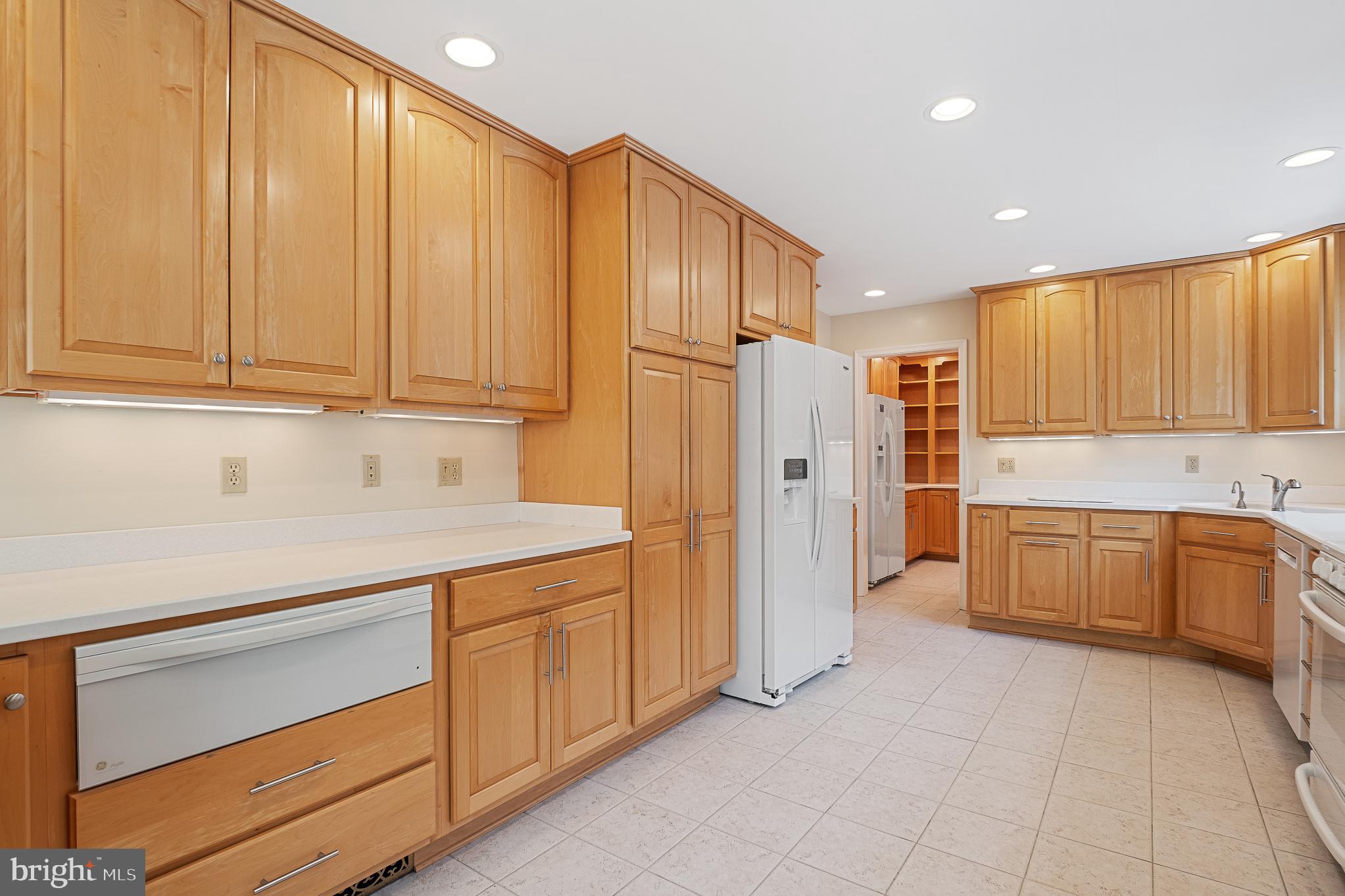 ANCIENT OAK - Residential