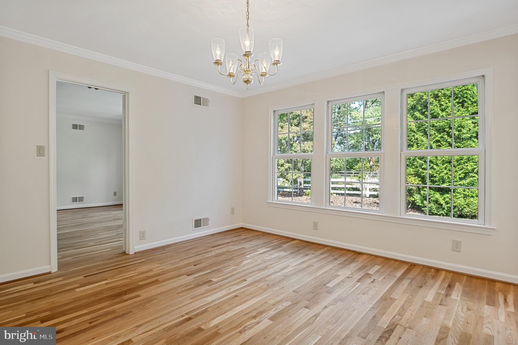 ANCIENT OAK - Residential