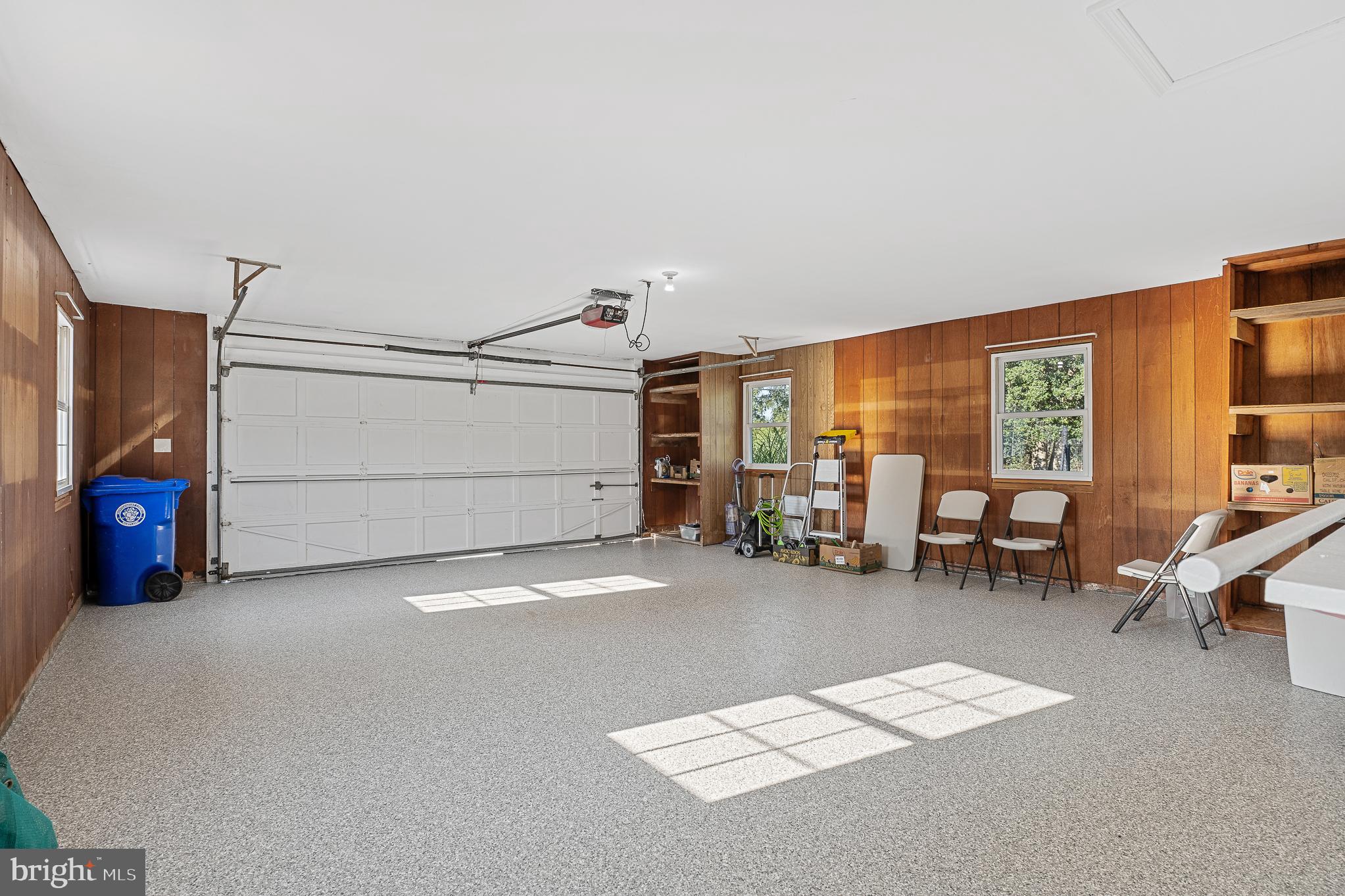 ANCIENT OAK - Residential