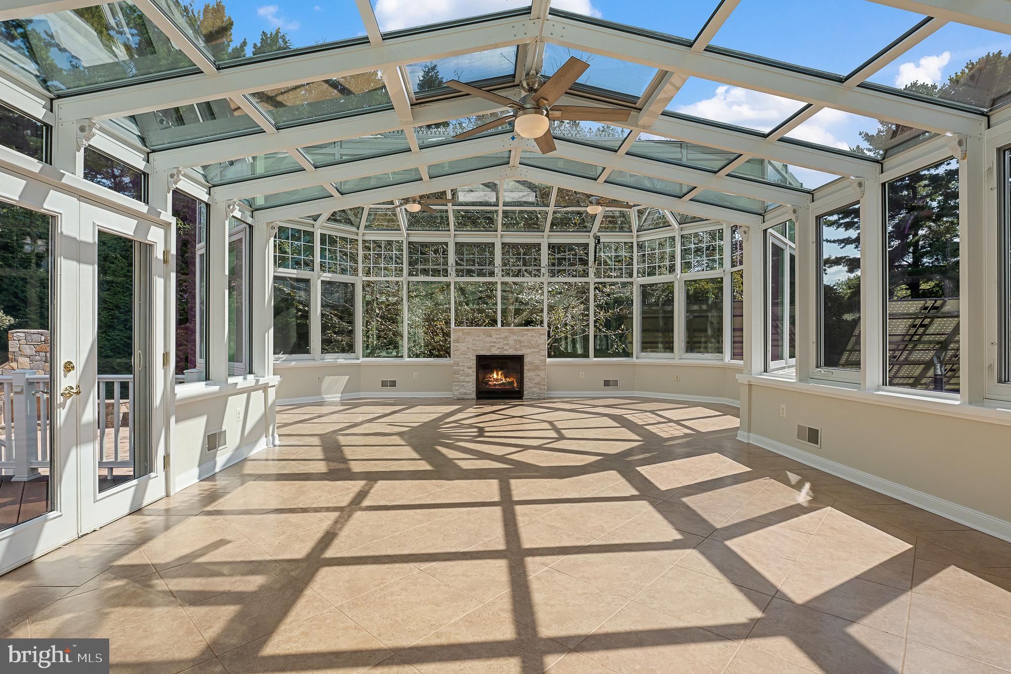 ANCIENT OAK - Residential