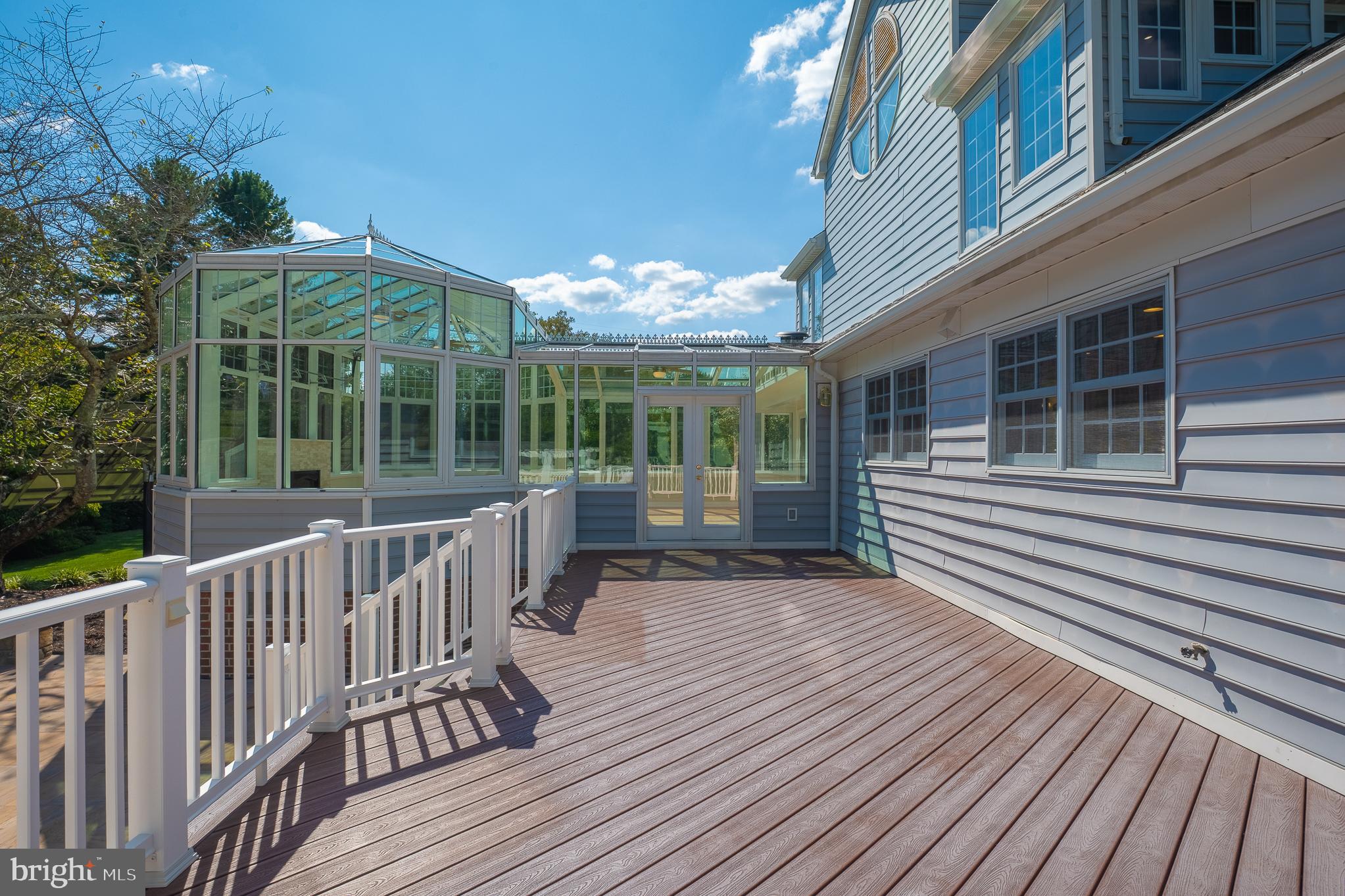 ANCIENT OAK - Residential