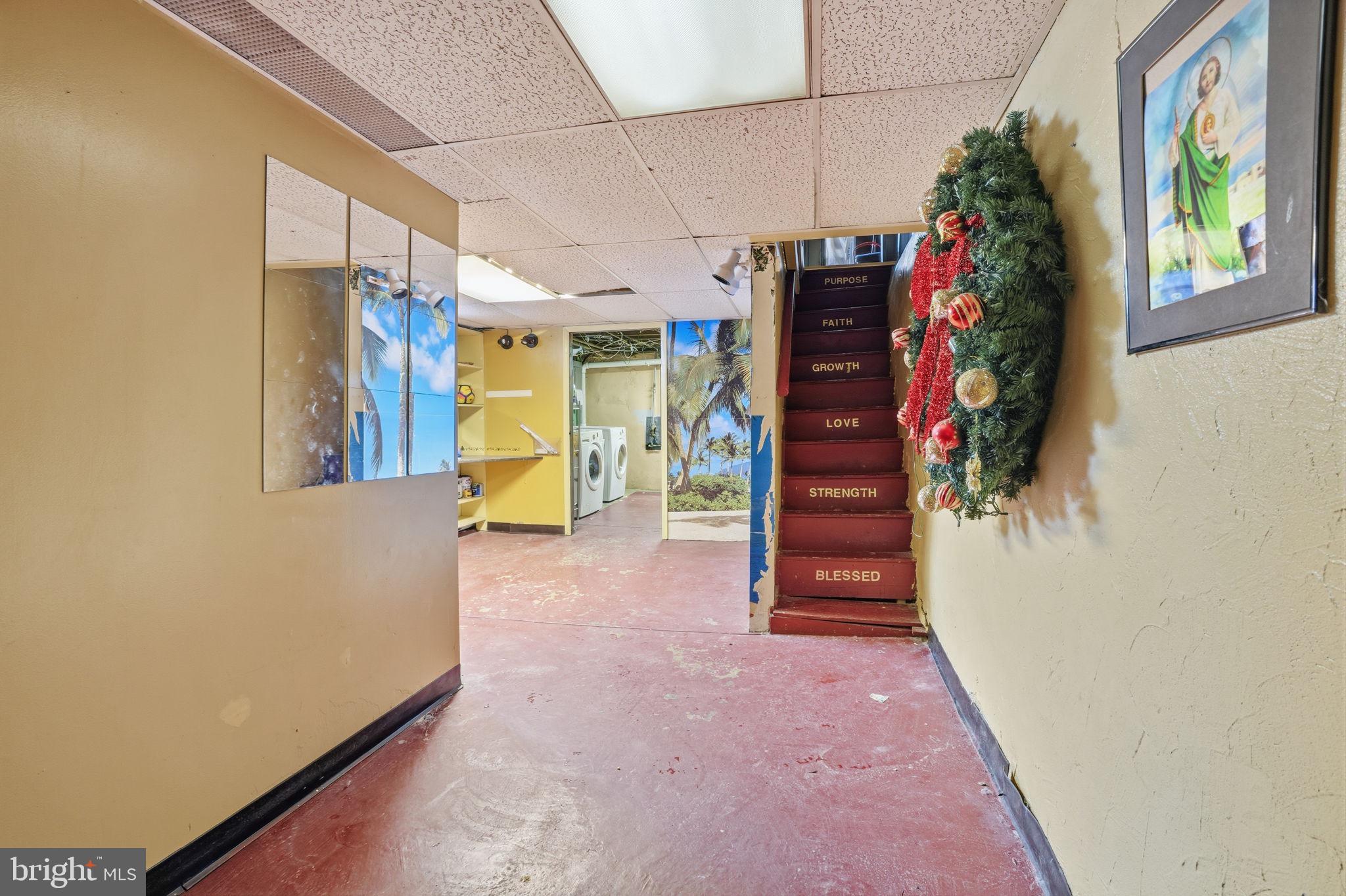 NORTHWOOD - Residential