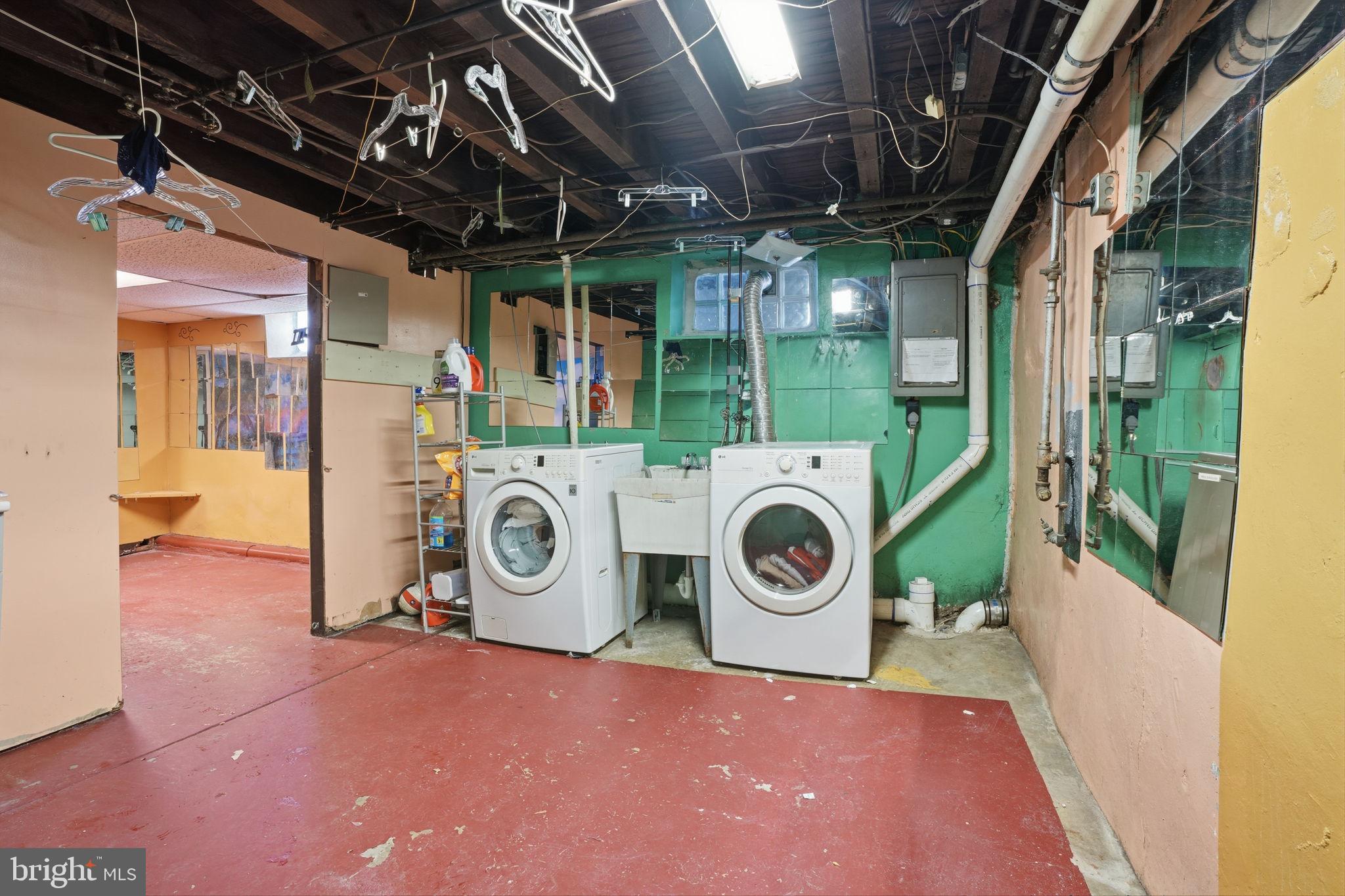 NORTHWOOD - Residential