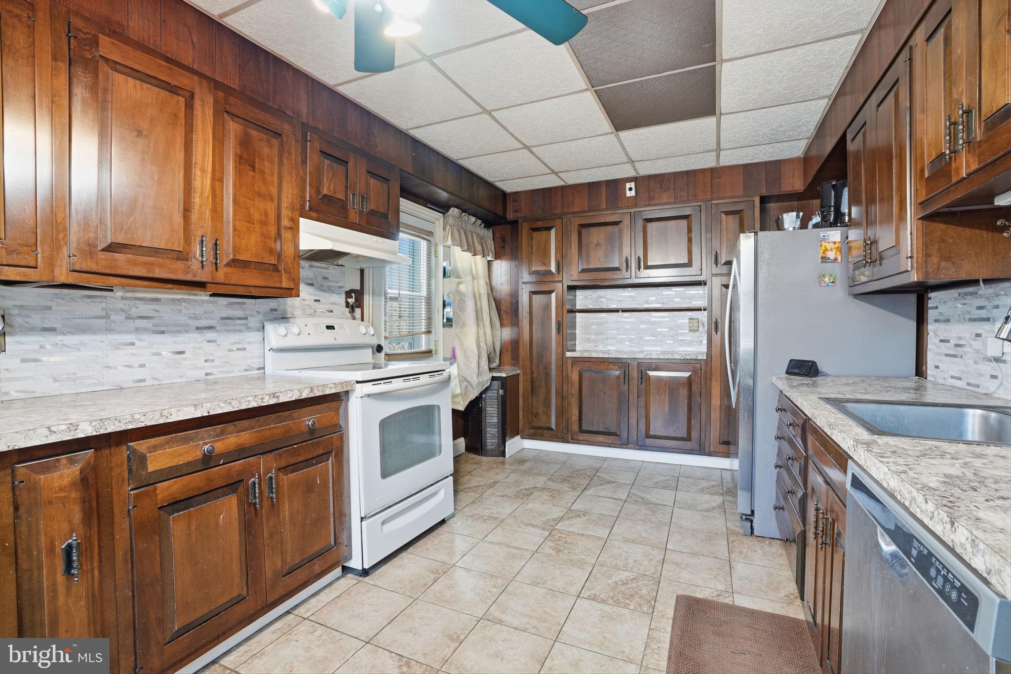 NORTHWOOD - Residential