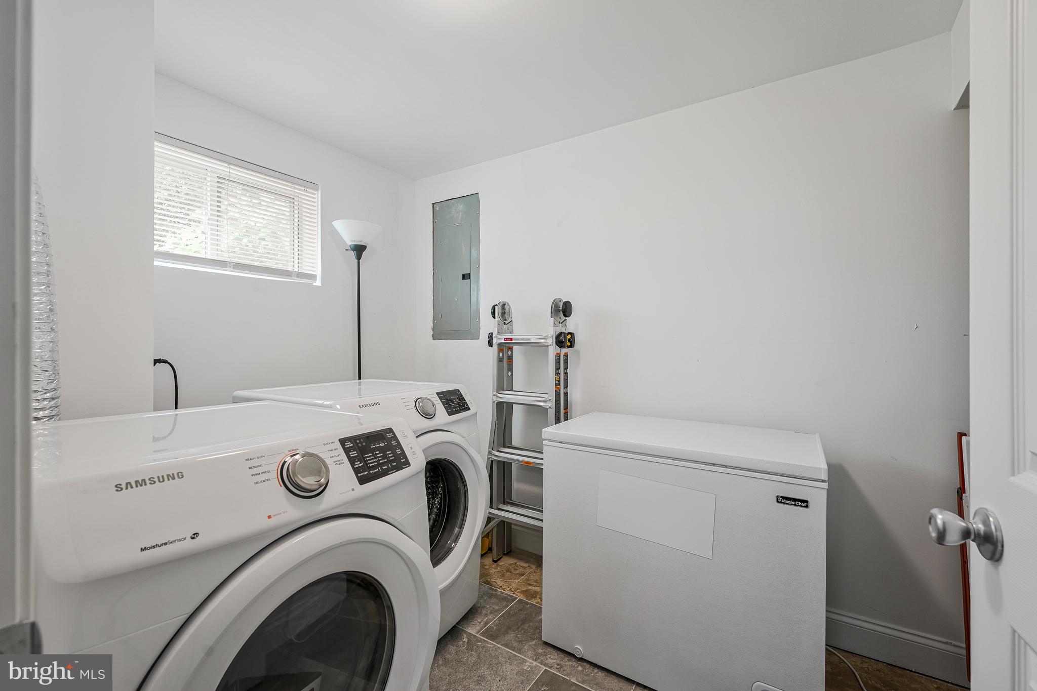 SUNNY RIDGE ESTATES - Residential