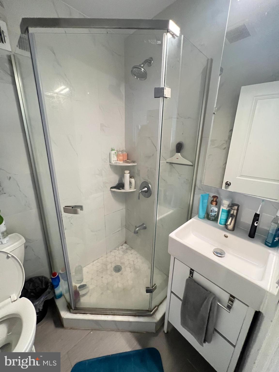 WEST POPLAR - Residential Lease