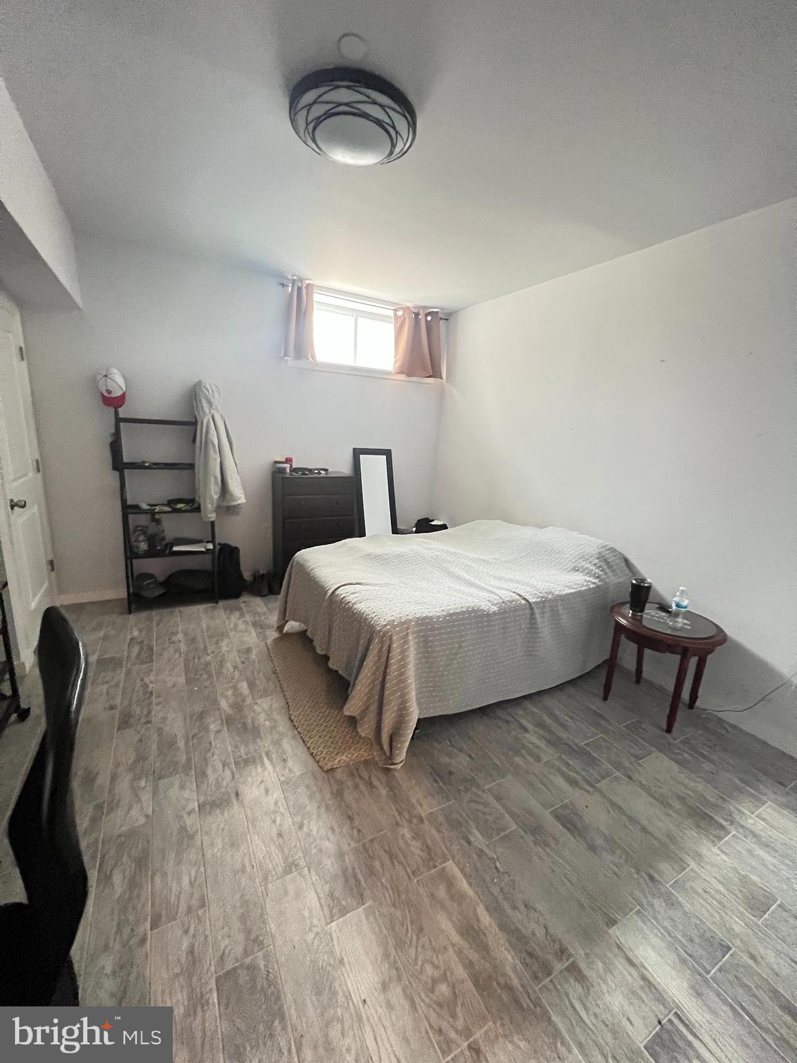 WEST POPLAR - Residential Lease