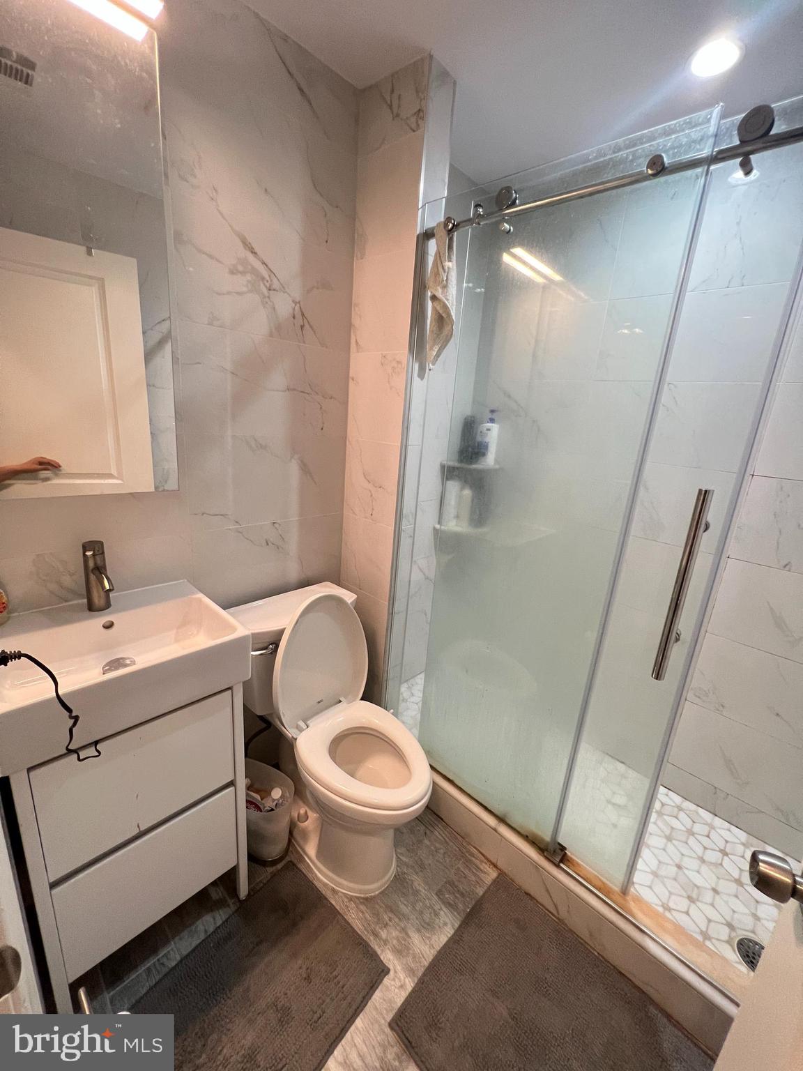 WEST POPLAR - Residential Lease