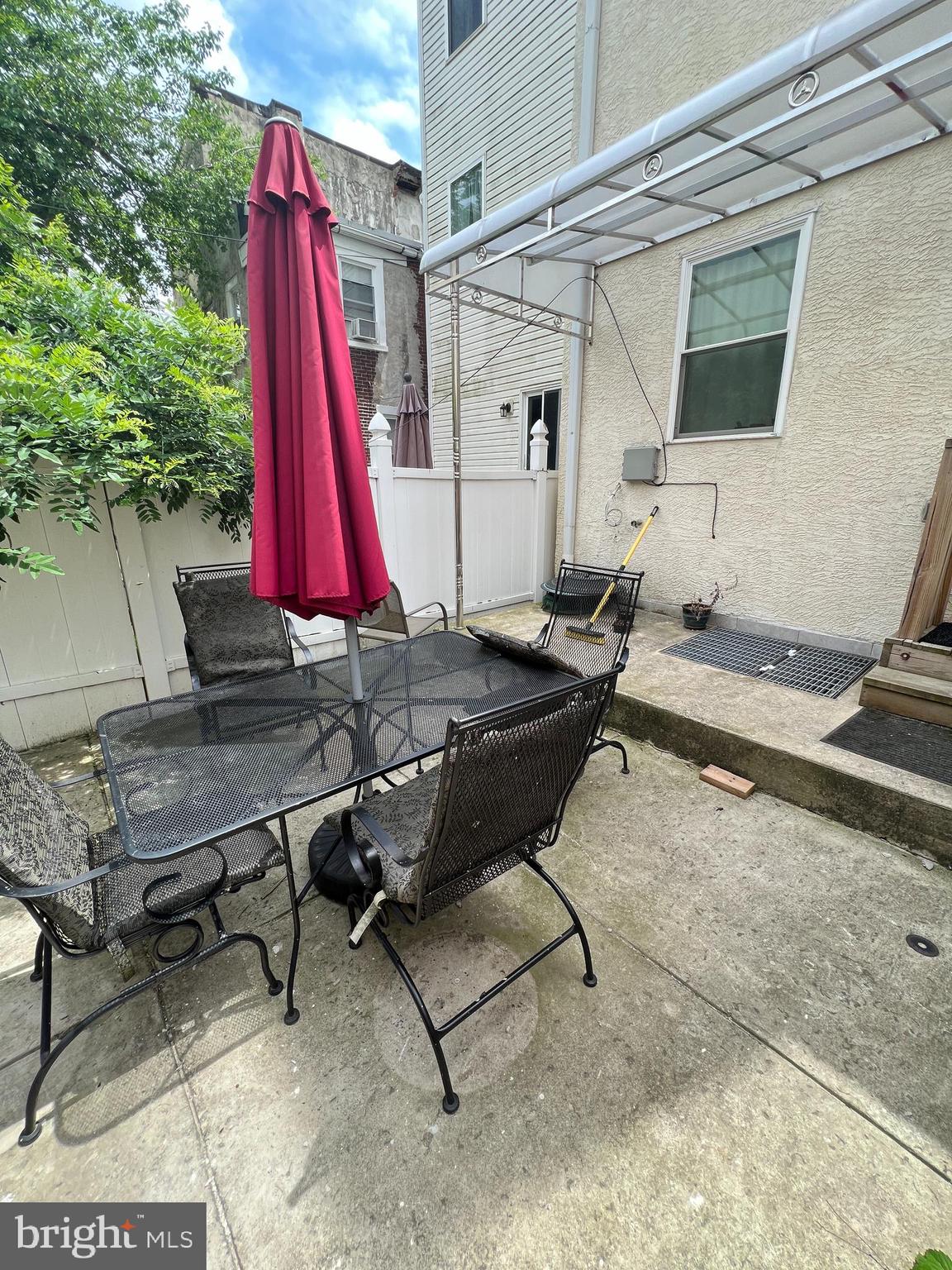 WEST POPLAR - Residential Lease