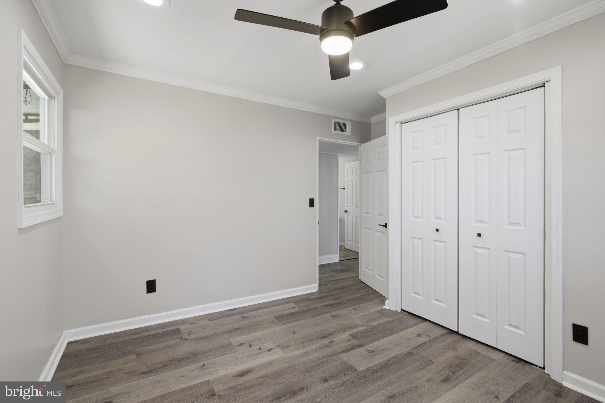 ROYAL ACRES - Residential