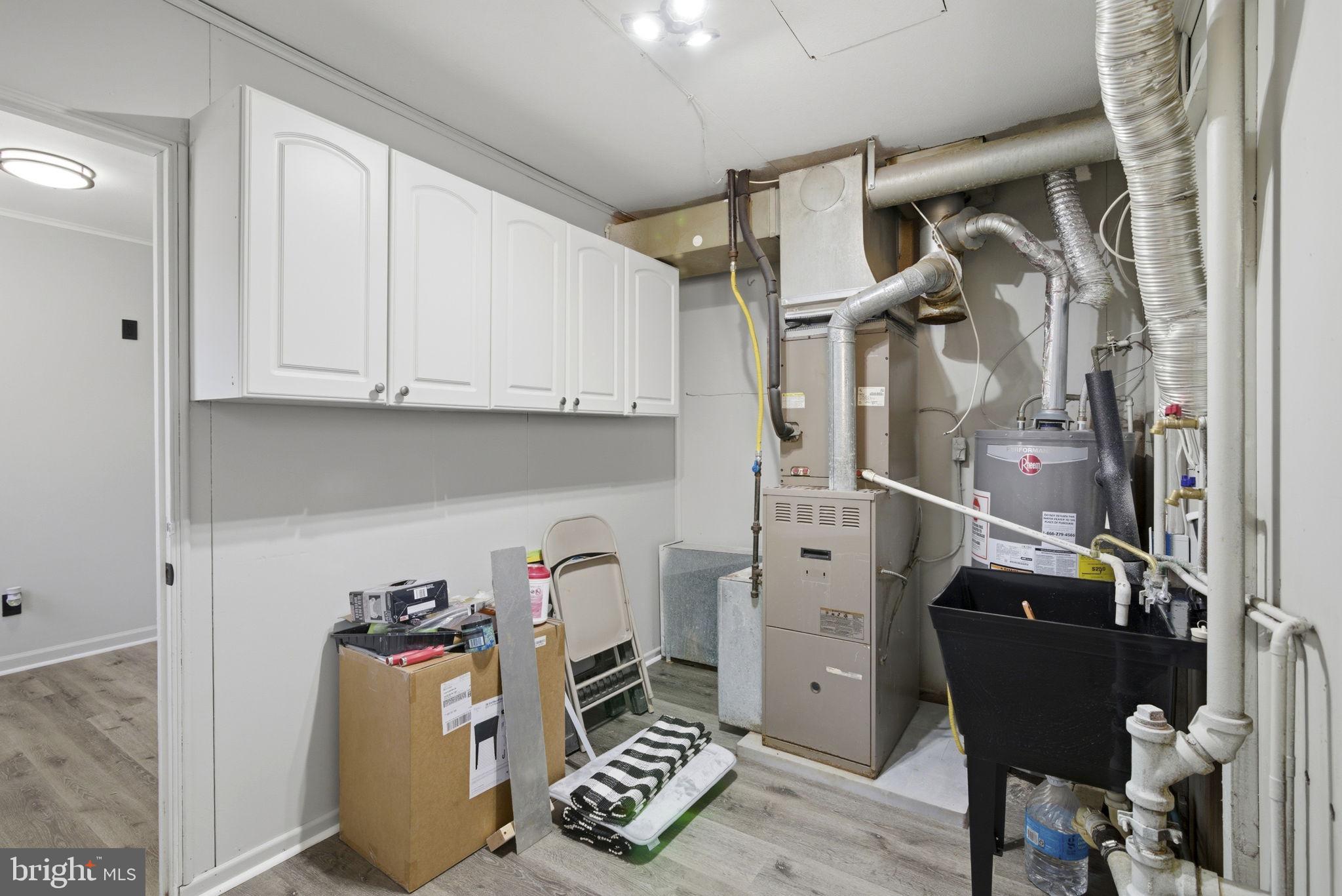 ROYAL ACRES - Residential