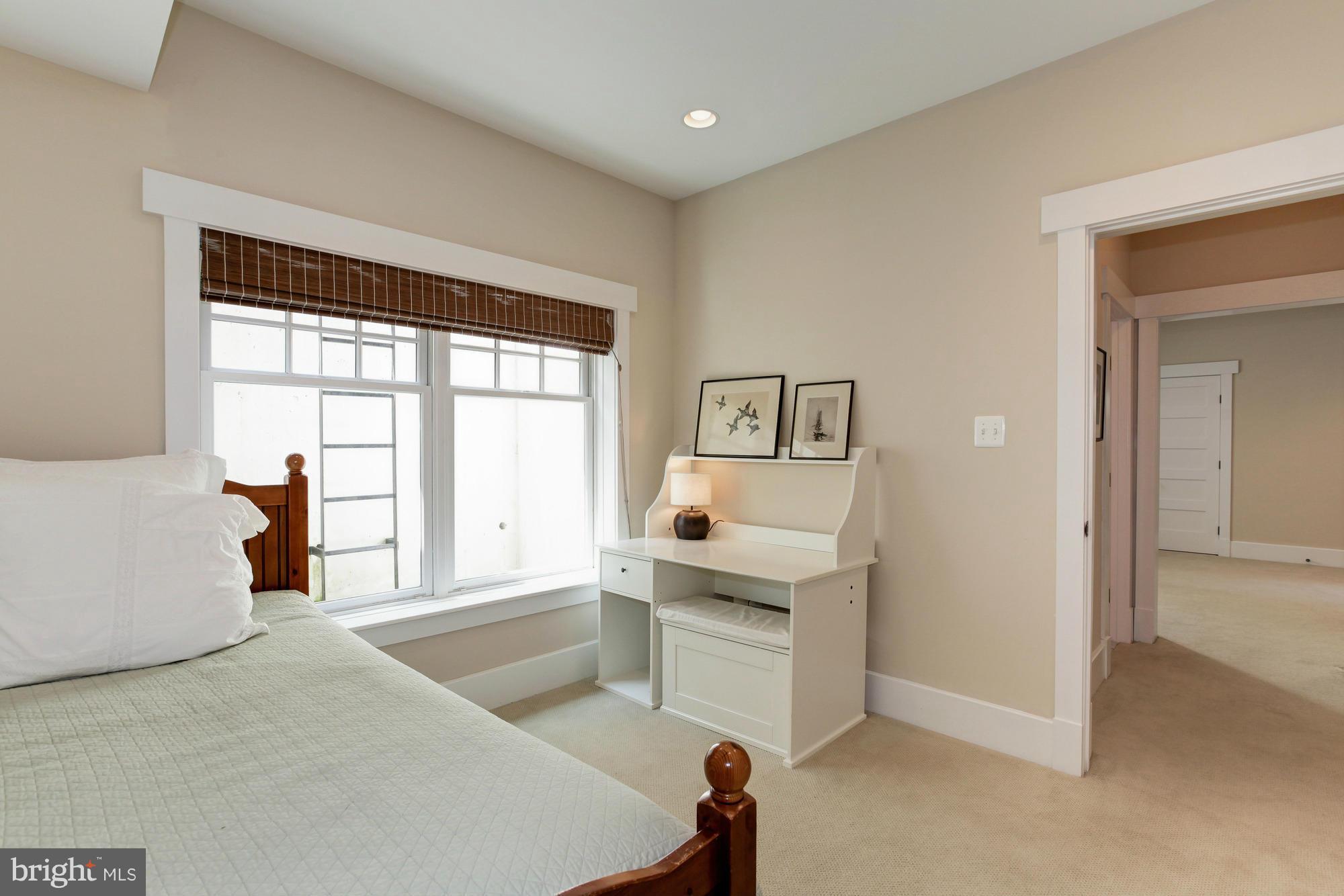 GLEN MAR PARK - Residential