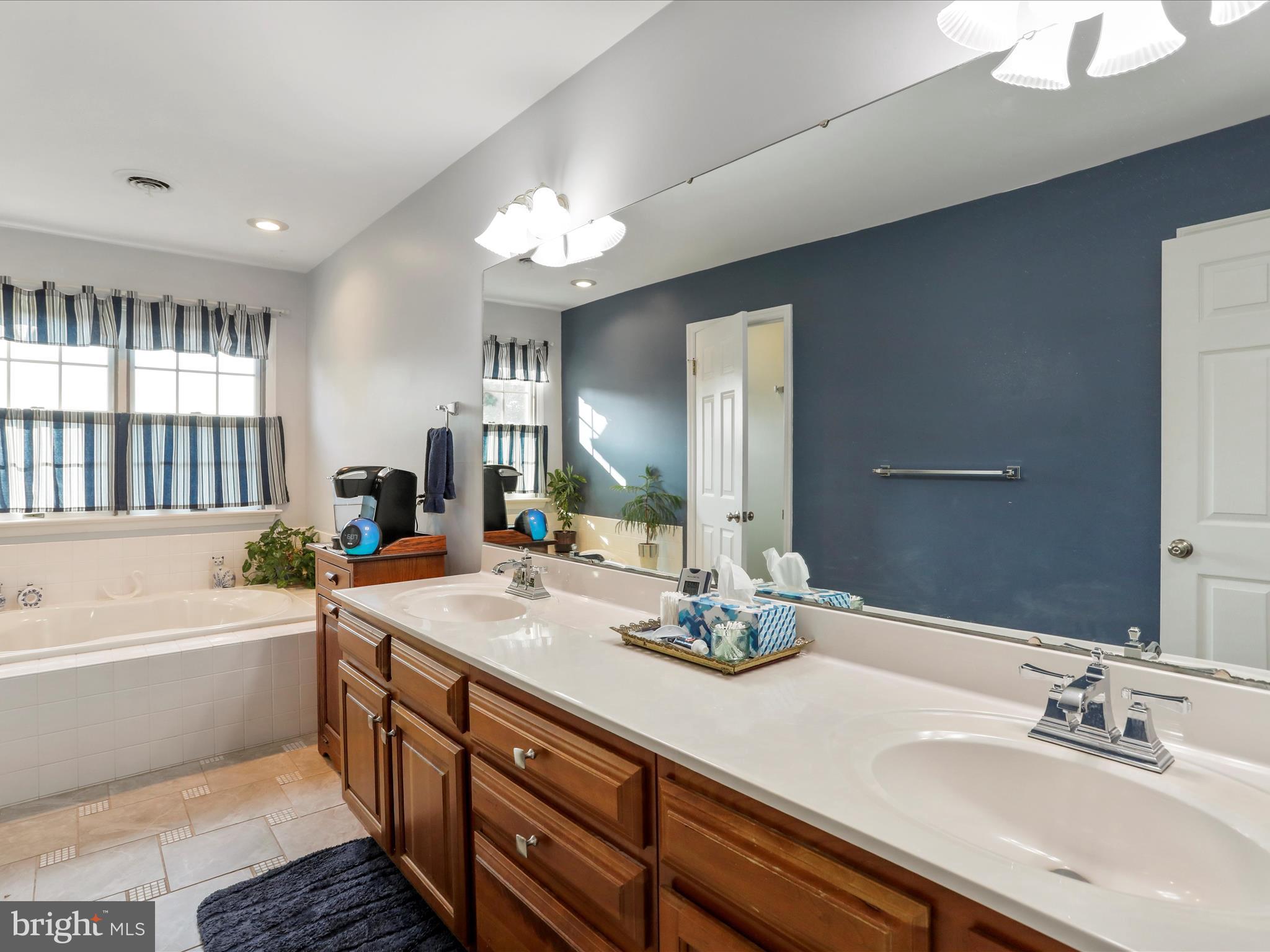 MAJESTIC RIDGE - Residential