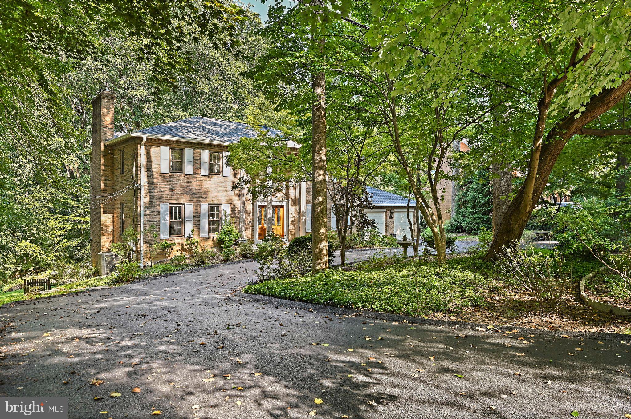 RIVER OAKS - Residential Lease